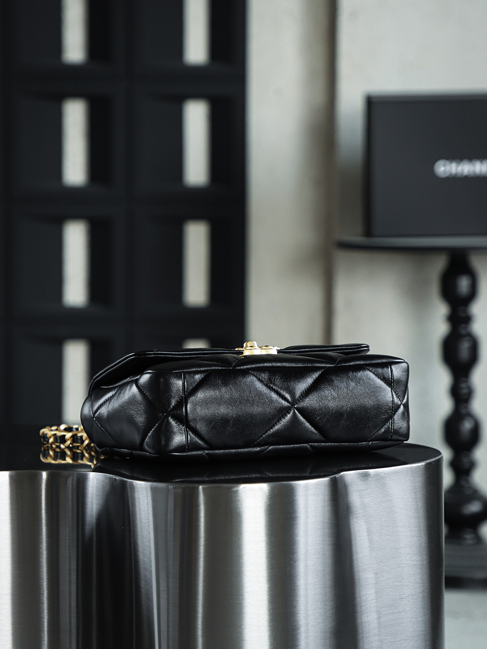 顶规 Chanel 香奈儿 19 Bag 头层皮 手提袋 斜挎包 包包  小号 黑金色 AS1160-B03215-94305