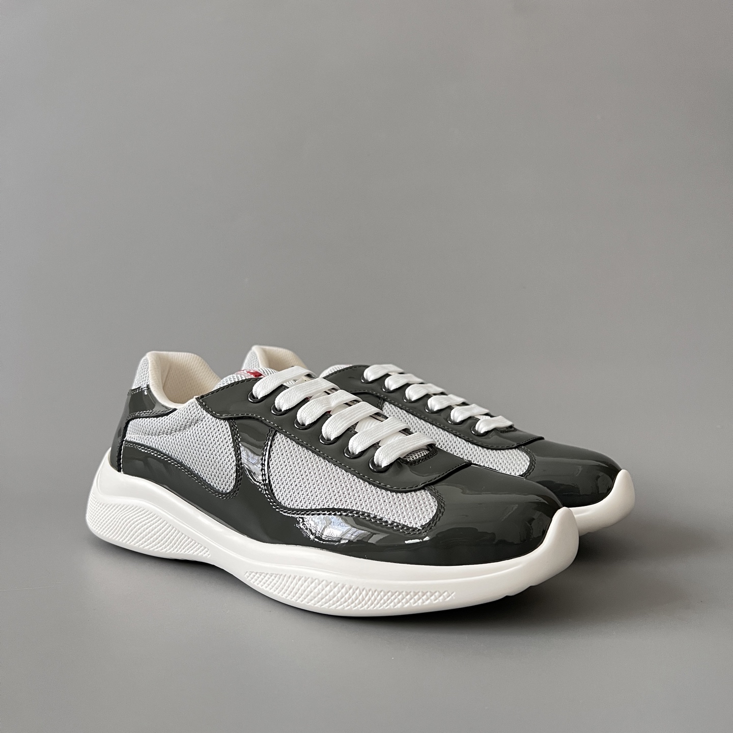 Prada 普拉达 America's Cup  系列 皮革 和织物面料 运动鞋 男士 煤灰色  4E3400_ASZ_F0X8Y_F_G000