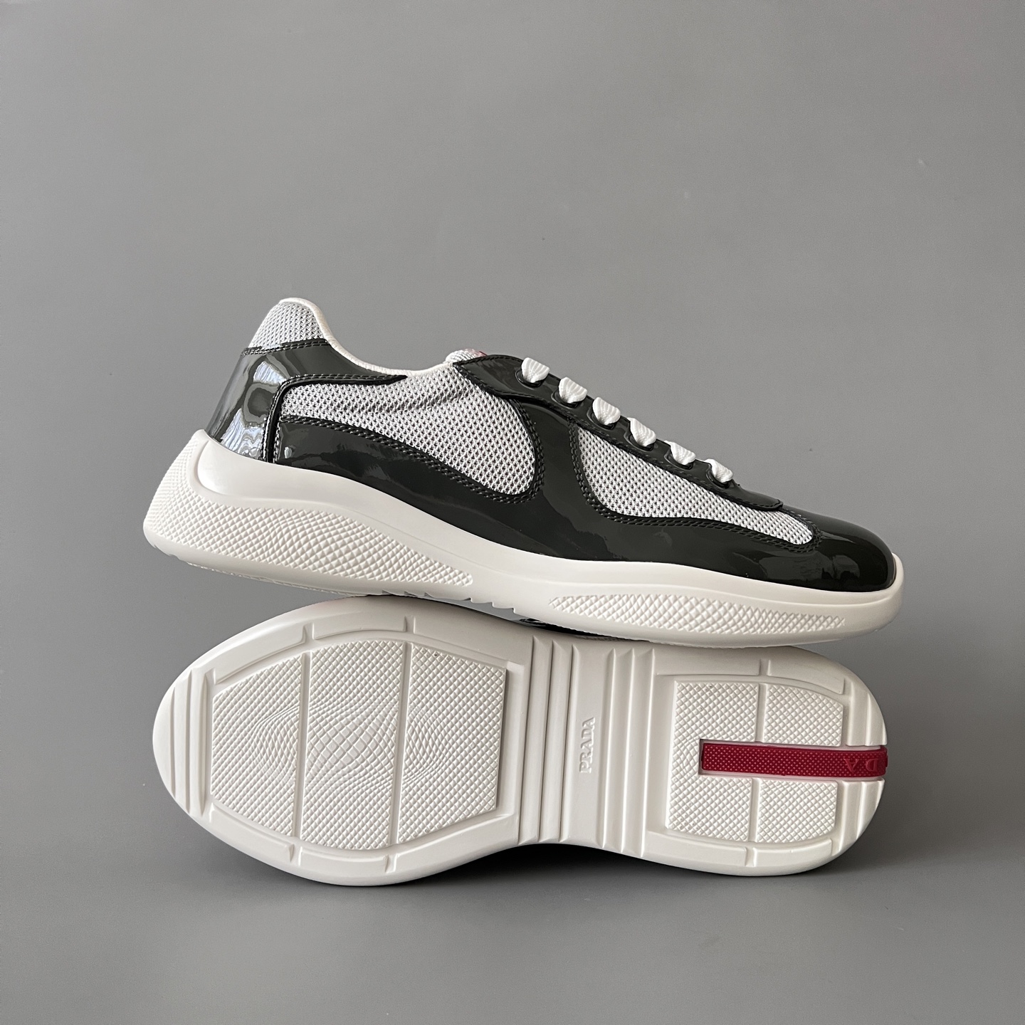 Prada 普拉达 America's Cup  系列 皮革 和织物面料 运动鞋 男士 煤灰色  4E3400_ASZ_F0X8Y_F_G000