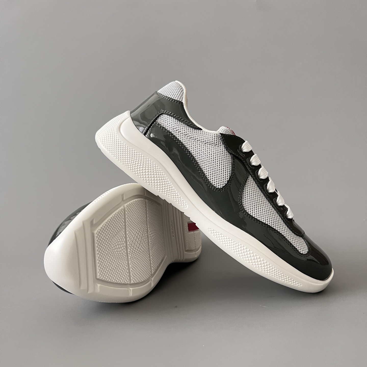 Prada 普拉达 America's Cup  系列 皮革 和织物面料 运动鞋 男士 煤灰色  4E3400_ASZ_F0X8Y_F_G000