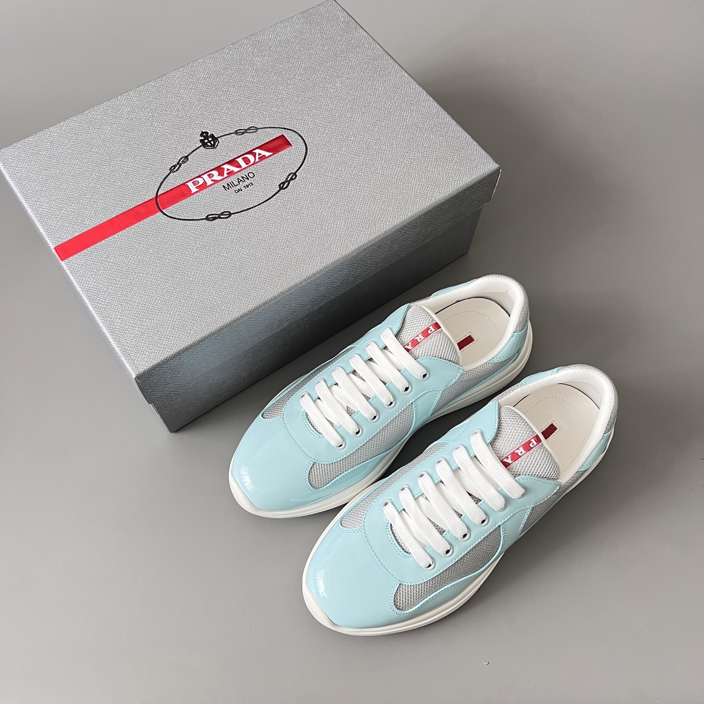 Prada 普拉达 America's Cup  系列 皮革 和织物面料 运动鞋 男士 蒂芙尼色B5 4E3400_3AMS_F0I5W