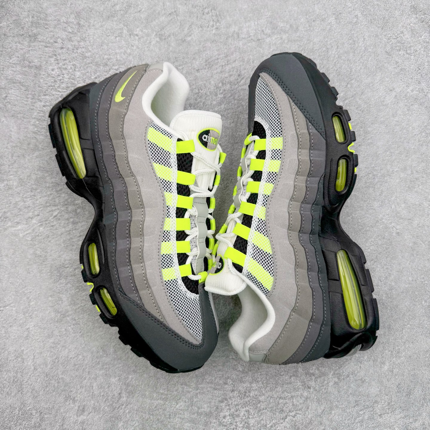 升级最终版UNDEFEATED Nike Air Max 95  低筒 网布防滑 运动鞋 休闲鞋 球鞋 男鞋 波鞋  2025 灰绿 HM4740-001