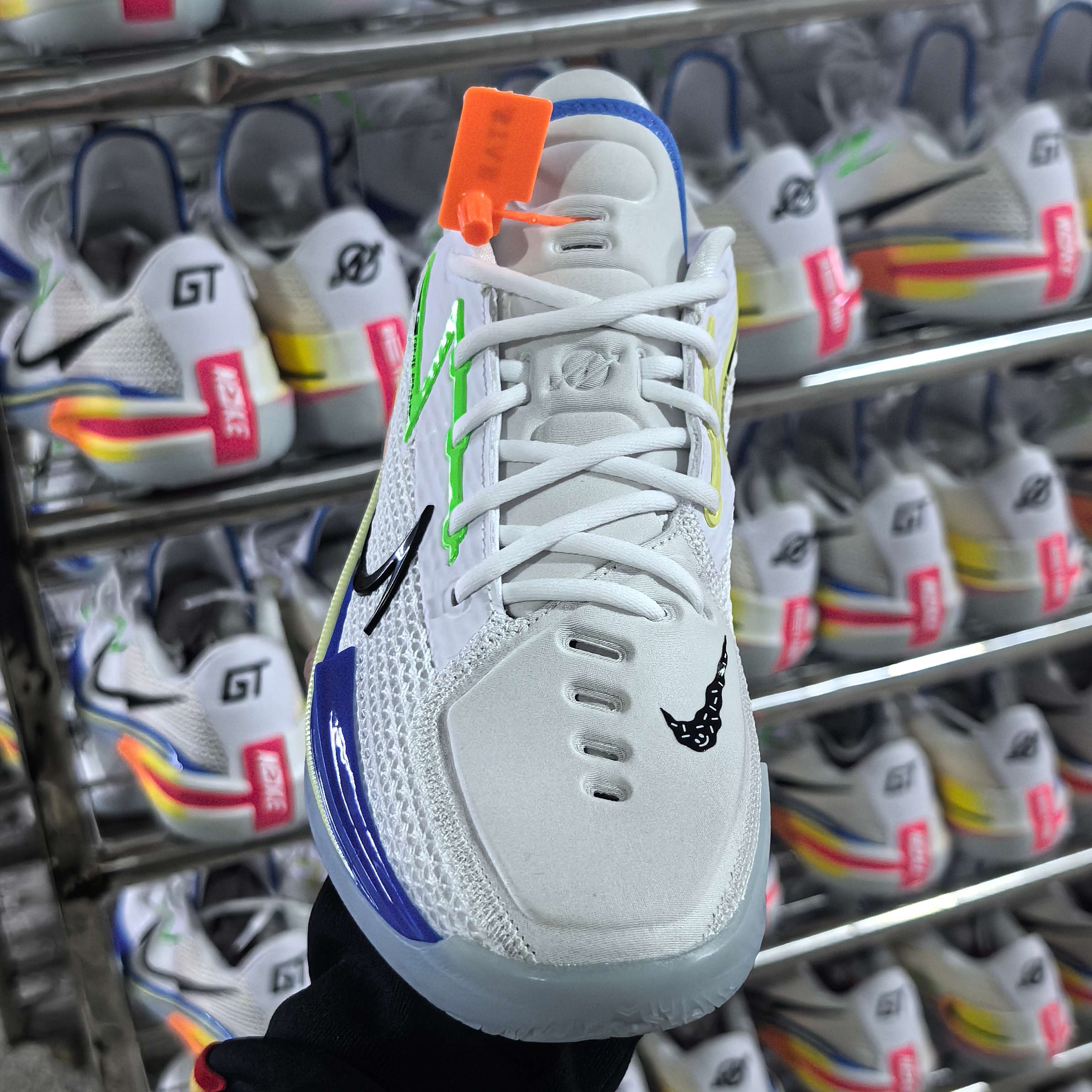 STAR-S级 GT Cut 1.0 1代  低筒  篮球鞋 球鞋 实战鞋 全掌气垫 TPU抗扭 男鞋  五彩DX4112-114