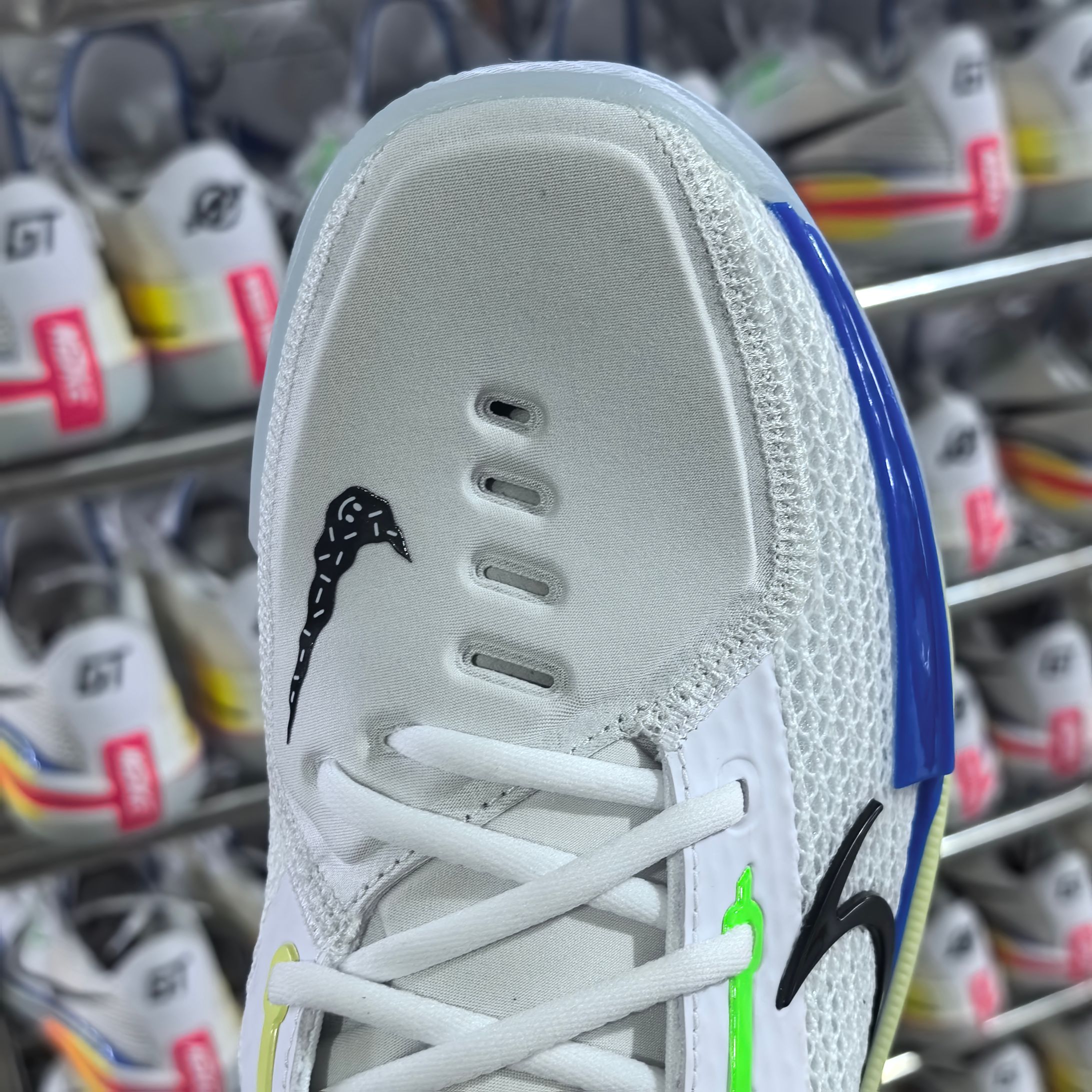 STAR-S级 GT Cut 1.0 1代  低筒  篮球鞋 球鞋 实战鞋 全掌气垫 TPU抗扭 男鞋  五彩DX4112-114