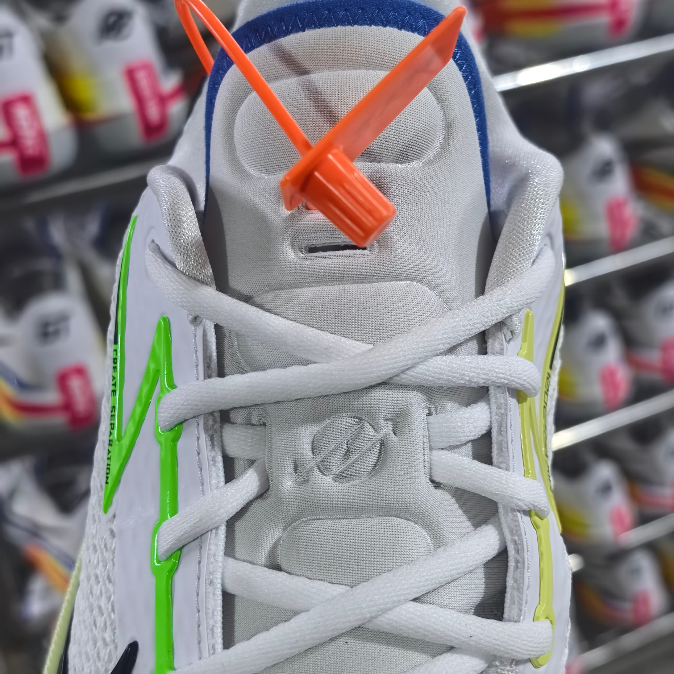 STAR-S级 GT Cut 1.0 1代  低筒  篮球鞋 球鞋 实战鞋 全掌气垫 TPU抗扭 男鞋  五彩DX4112-114