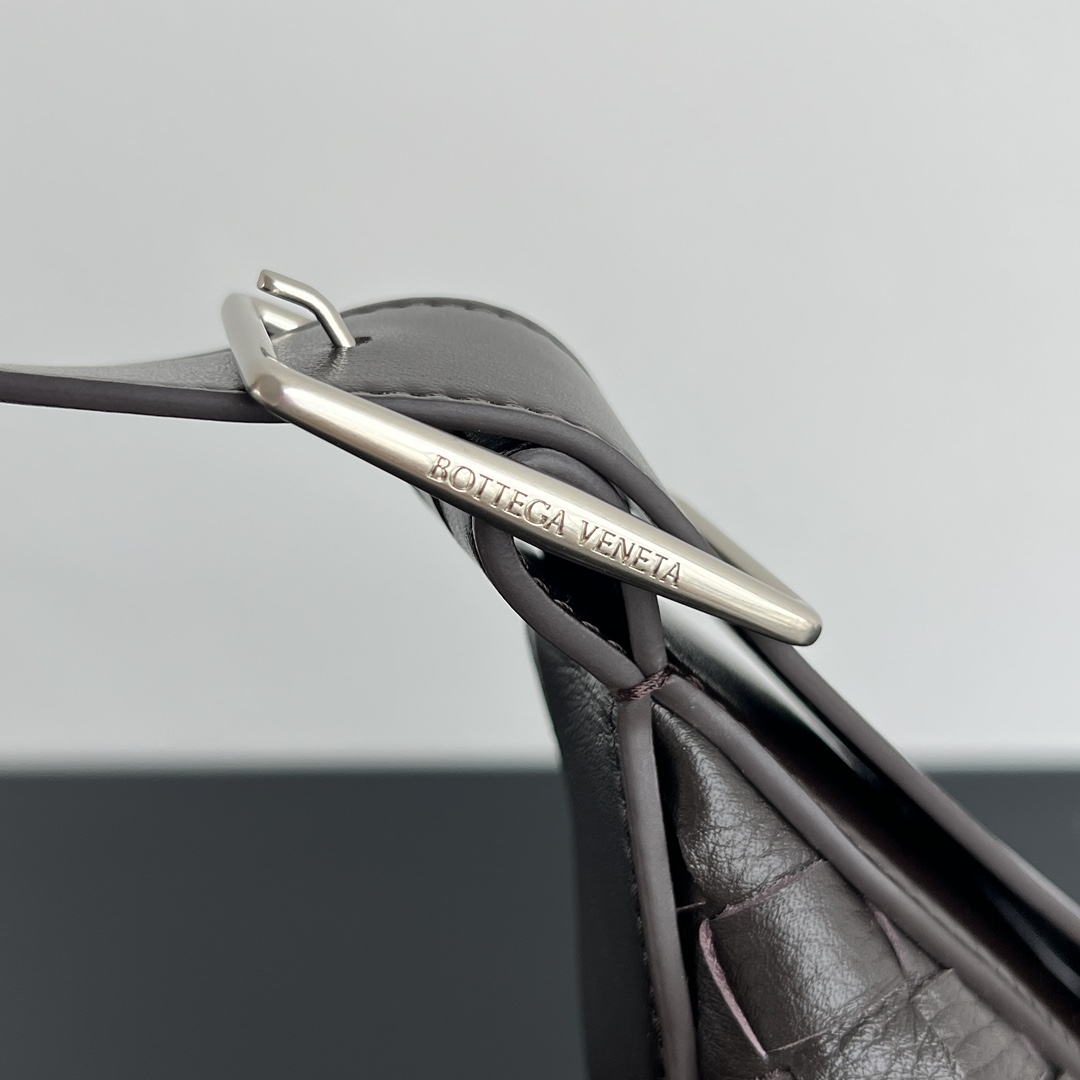 大号 BV 葆蝶家  Hobo Intrecciato 编织设计 购物袋 流浪手提袋 斜款包 男款  鹿皮  深棕色806976 