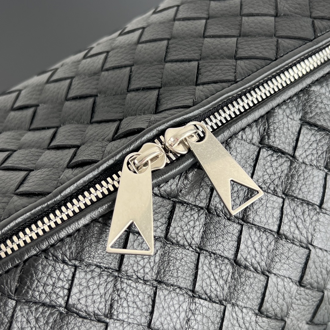 中号 BV 葆蝶家  Hobo Intrecciato 编织设计 购物袋 流浪手提袋 斜款包 男款  鹿皮  黑色 806974V4TD18803