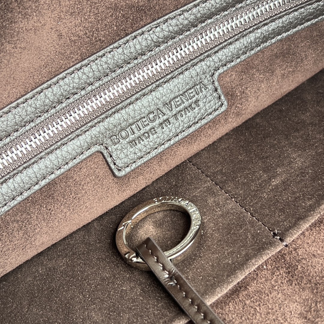 中号 BV 葆蝶家  Hobo Intrecciato 编织设计 购物袋 流浪手提袋 斜款包 男款  鹿皮  棕色 806974