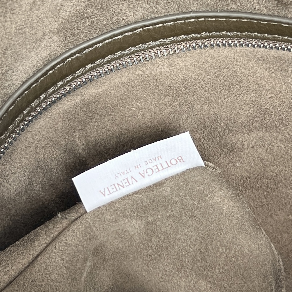 中号 BV 葆蝶家  Hobo Intrecciato 编织设计 购物袋 流浪手提袋 斜款包 男款  鹿皮  深卡其色 806974