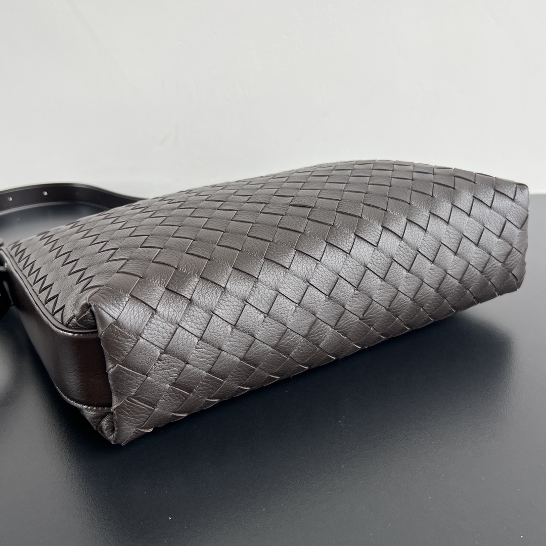 小号 BV 葆蝶家  Hobo Intrecciato 编织设计 购物袋 流浪手提袋 斜款包 男款  鹿皮  深棕色 239988V00162074