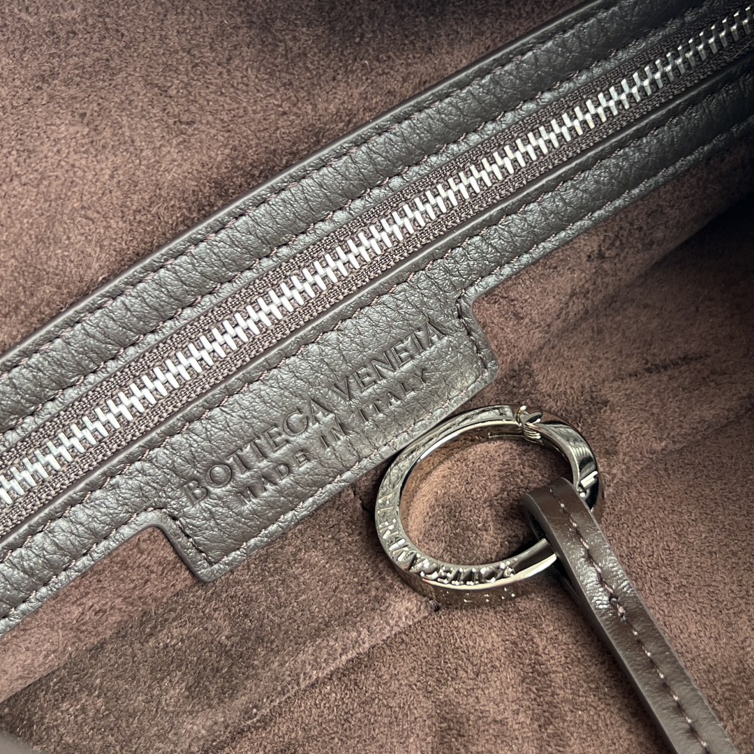 小号 BV 葆蝶家  Hobo Intrecciato 编织设计 购物袋 流浪手提袋 斜款包 男款  鹿皮  深棕色 239988V00162074