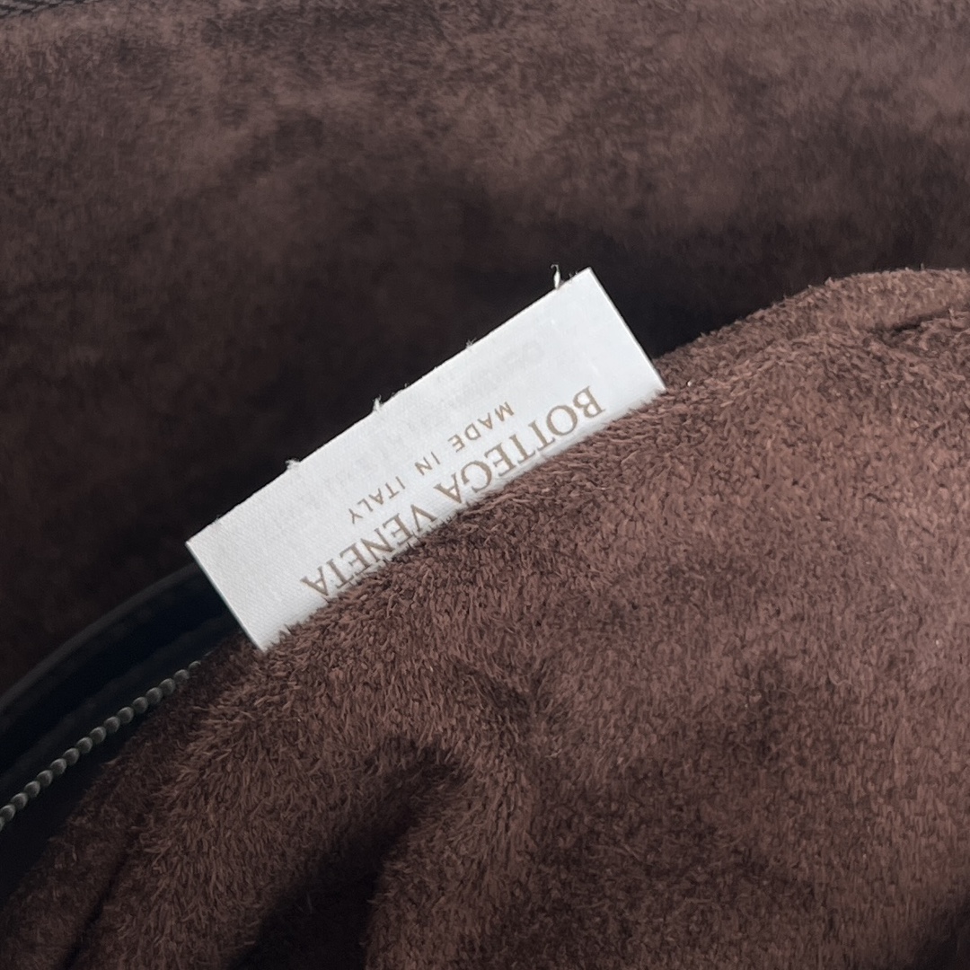 小号 BV 葆蝶家  Hobo Intrecciato 编织设计 购物袋 流浪手提袋 斜款包 男款  鹿皮  深棕色 239988V00162074