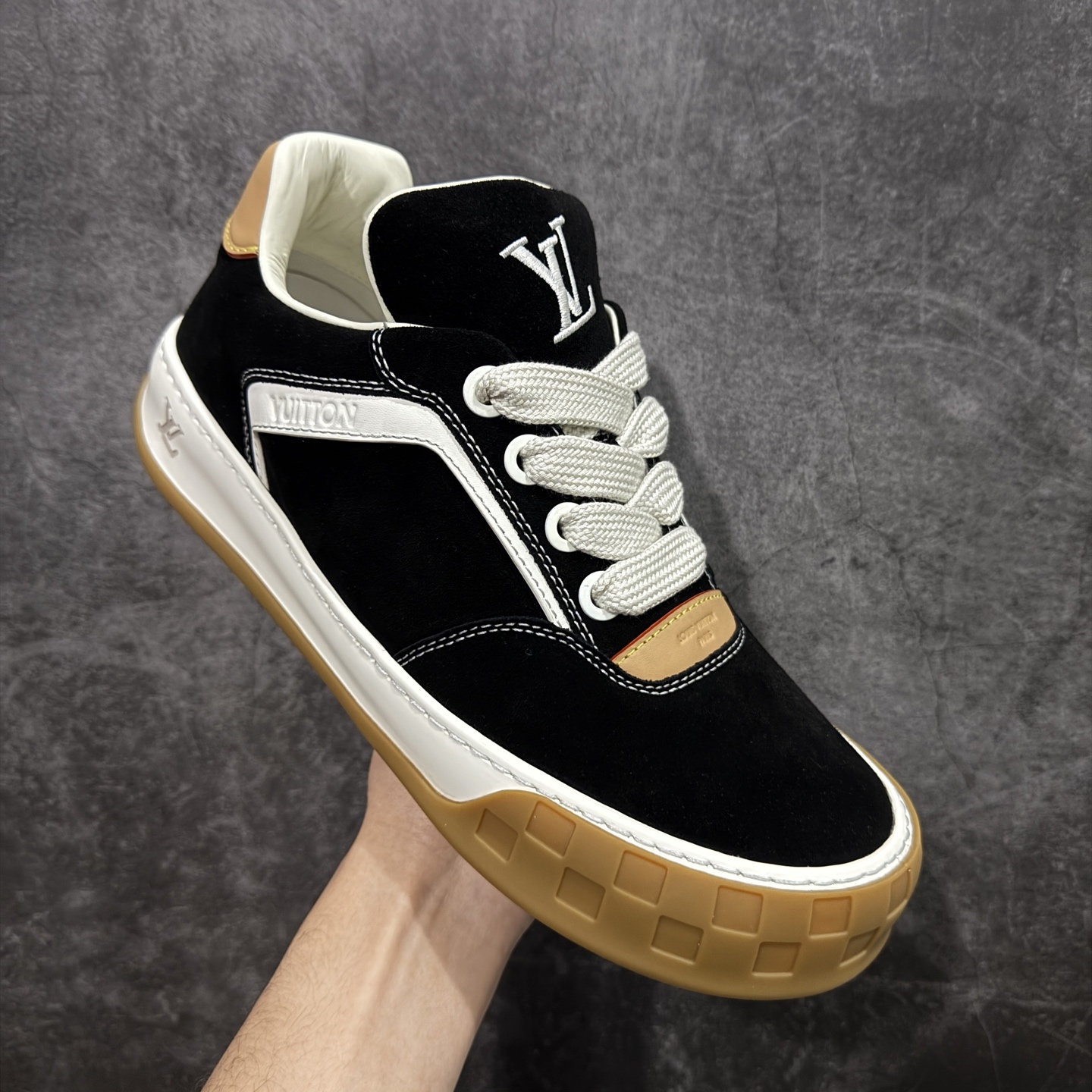 L-V Vuiton Tilted Sk8 Sneaker - High-Tier "Batch" - Premium Calfskin Edition  饼干鞋  黑色C0 1AJ730