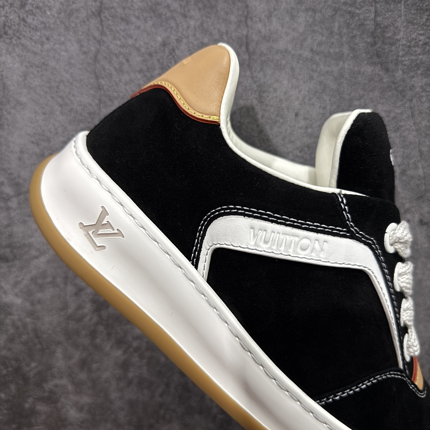 L-V Vuiton Tilted Sk8 Sneaker - High-Tier "Batch" - Premium Calfskin Edition  饼干鞋  黑色C0 1AJ730