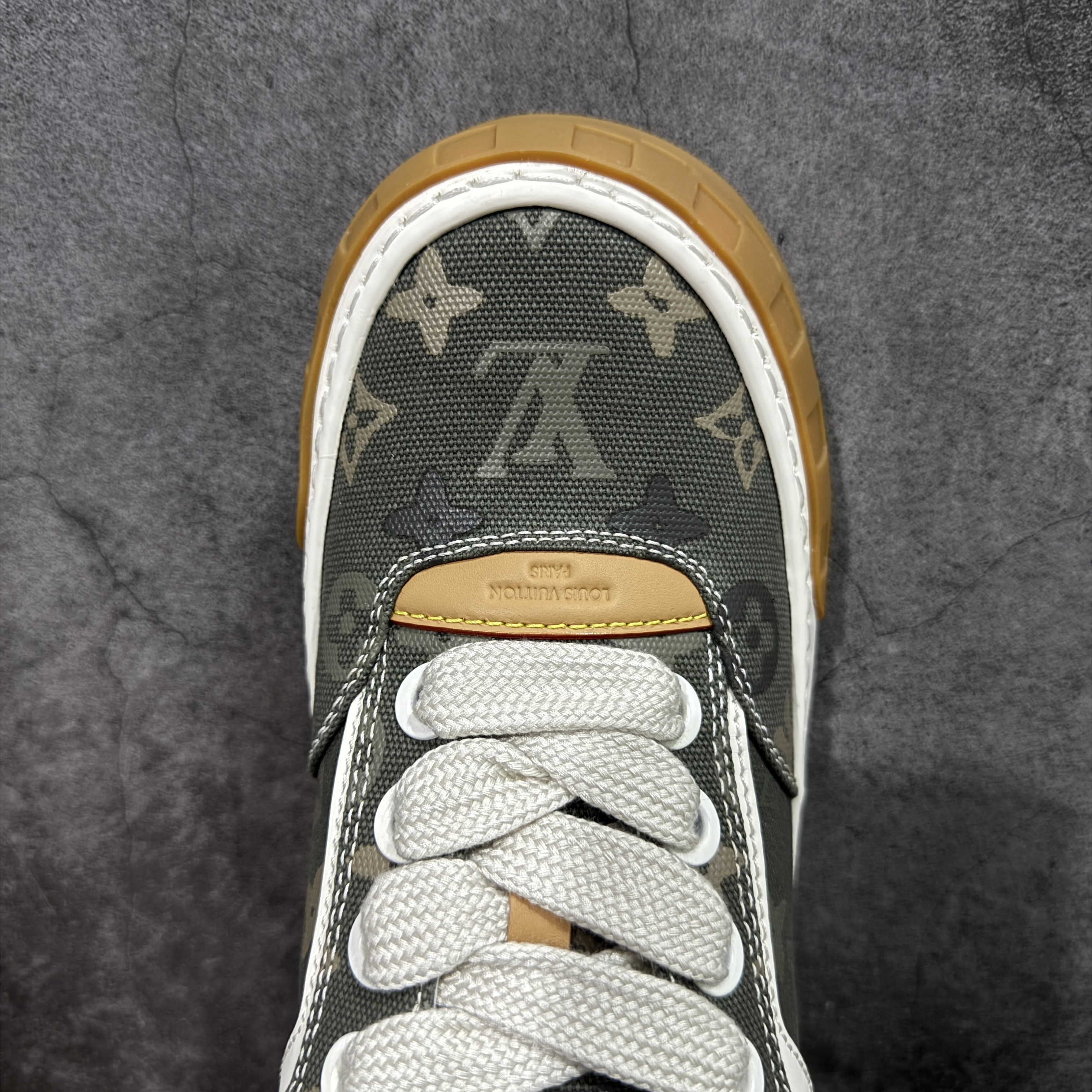 L-V Vuiton Tilted Sk8 Sneaker - High-Tier "Batch" - Premium Calfskin Edition  饼干鞋 