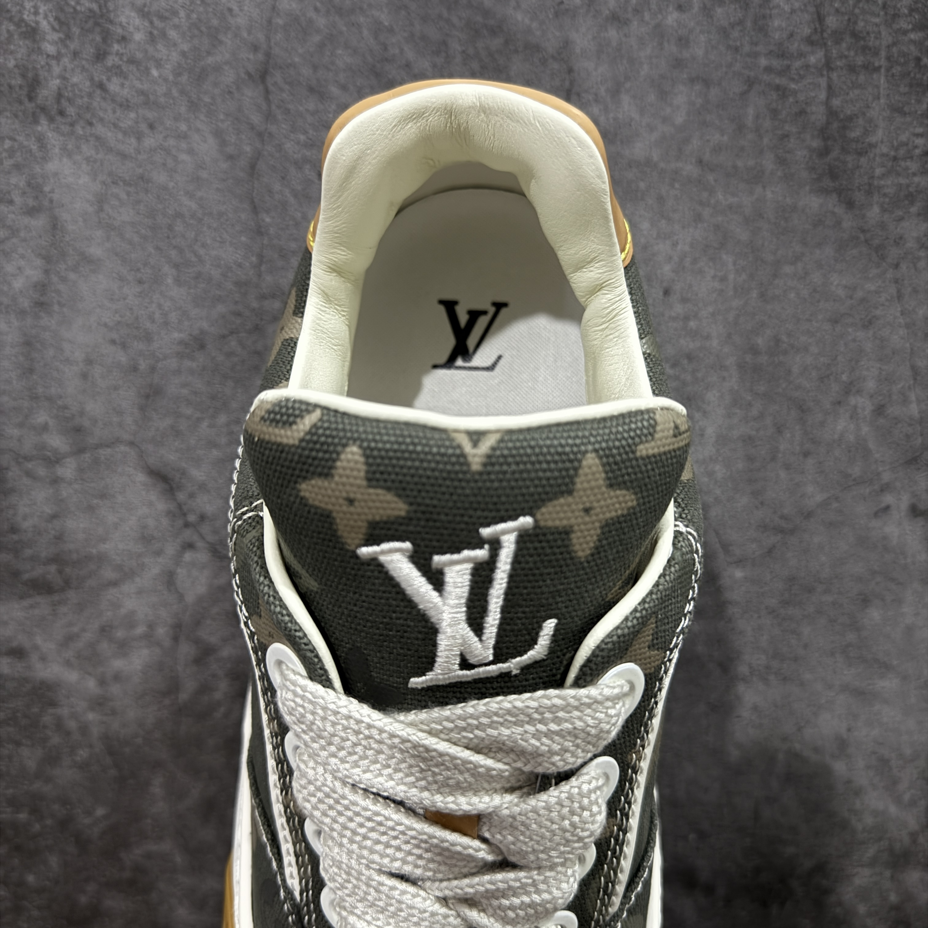 L-V Vuiton Tilted Sk8 Sneaker - High-Tier "Batch" - Premium Calfskin Edition  饼干鞋 