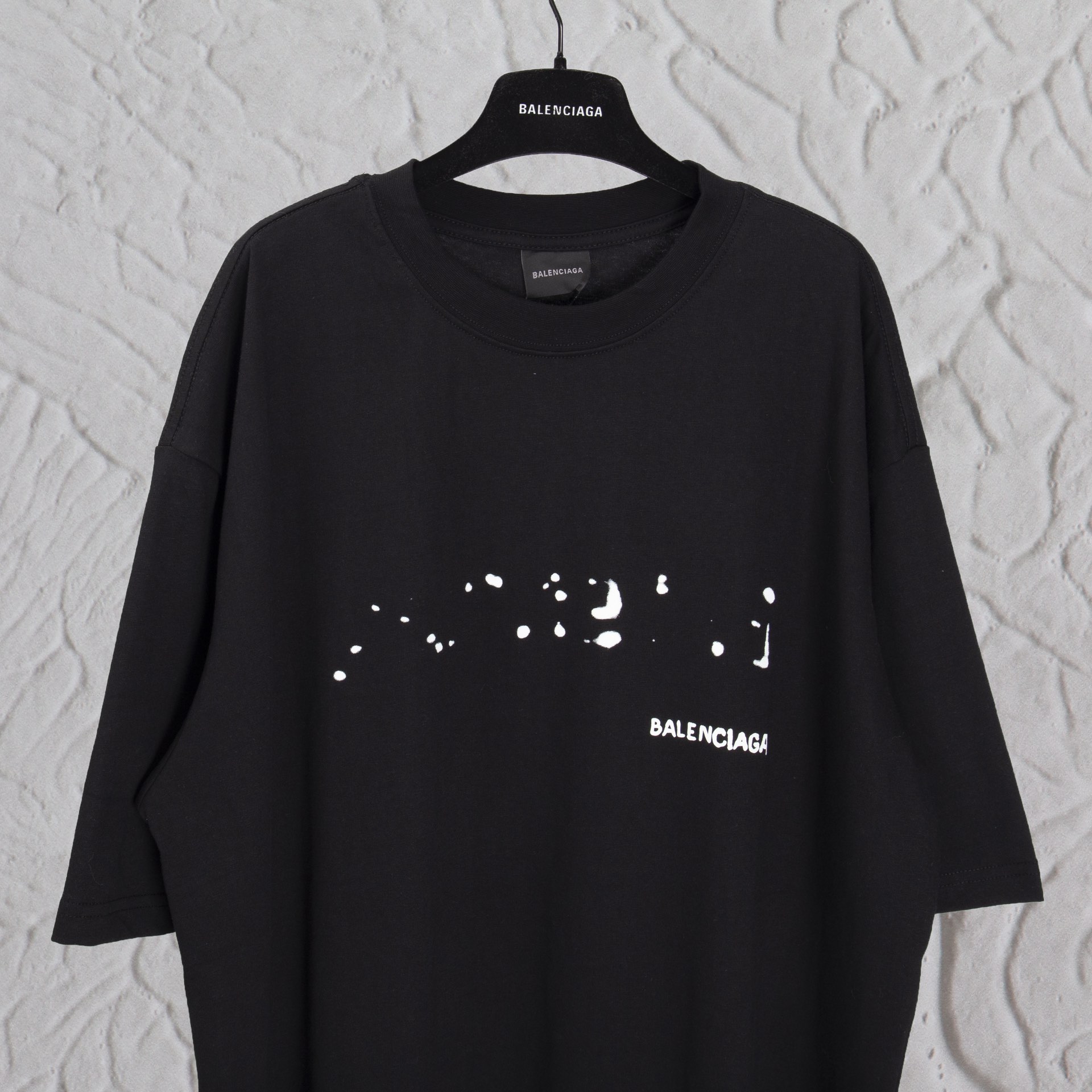 Balenciaga 巴黎世家 前后字母涂鸦印花T恤  圆领 夏季 黑色 A0 