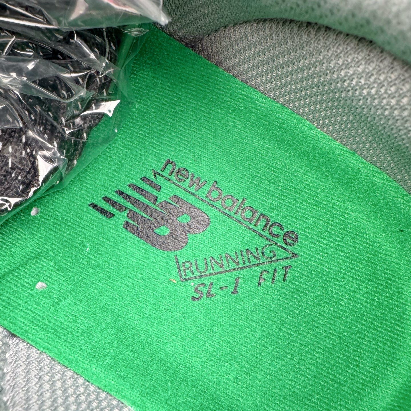 新版  Up There  New Balance 991 V2 低筒 复古跑鞋 休闲鞋 运动鞋 波鞋 男鞋 女鞋 联名黑色 U991UT2