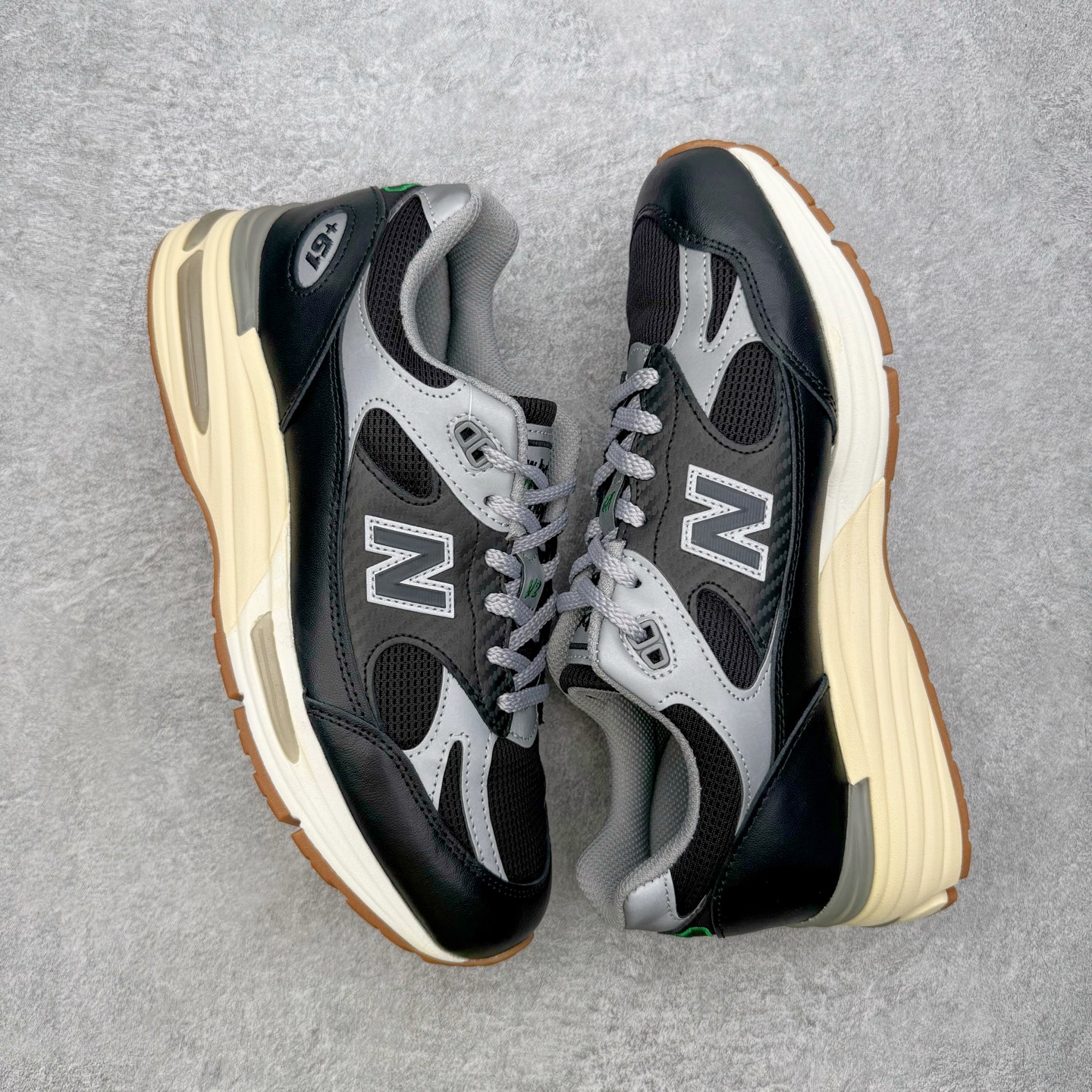 新版  Up There  New Balance 991 V2 低筒 复古跑鞋 休闲鞋 运动鞋 波鞋 男鞋 女鞋 联名黑色 U991UT2