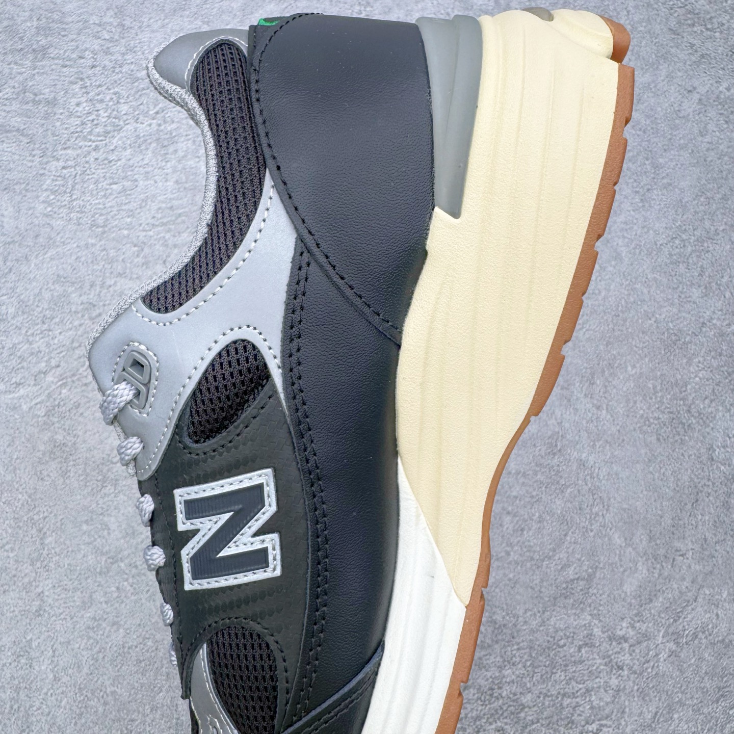 新版  Up There  New Balance 991 V2 低筒 复古跑鞋 休闲鞋 运动鞋 波鞋 男鞋 女鞋 联名黑色 U991UT2