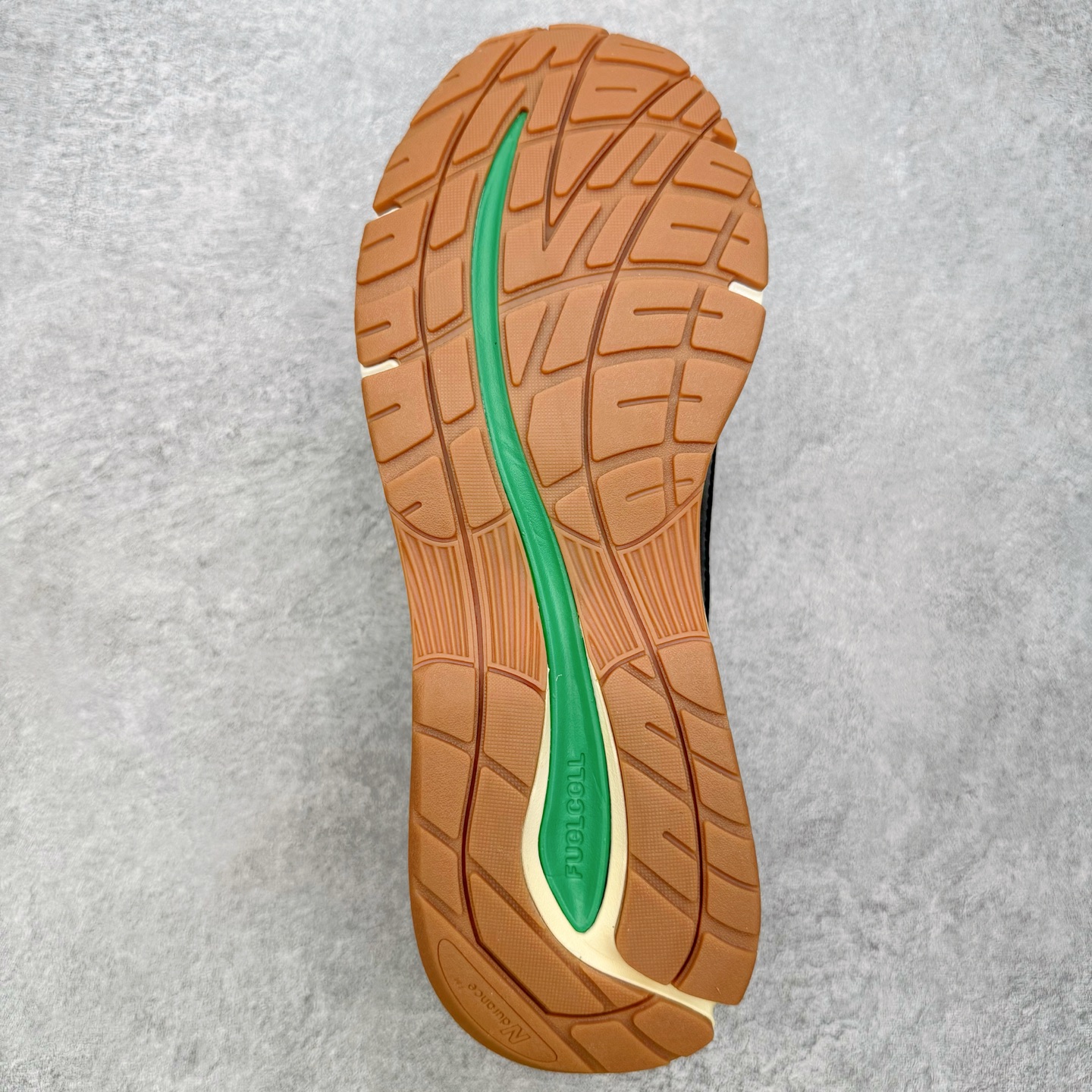 新版  Up There  New Balance 991 V2 低筒 复古跑鞋 休闲鞋 运动鞋 波鞋 男鞋 女鞋 联名黑色 U991UT2