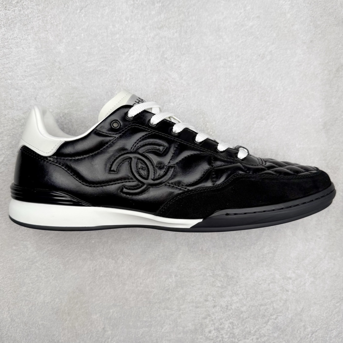 CHANEL 香奈儿  25s 德训鞋  低筒 圆头运动鞋 休闲鞋 跑步鞋 女鞋  亮面黑色  