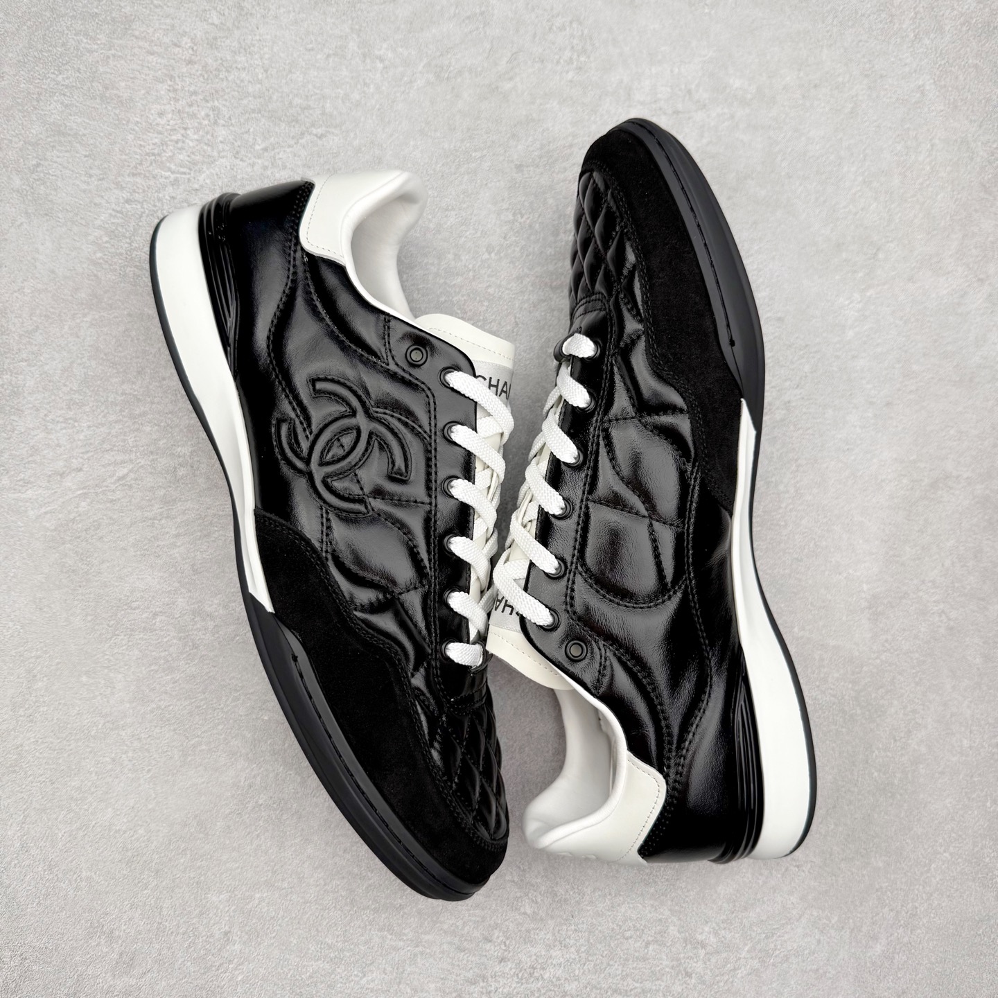 CHANEL 香奈儿  25s 德训鞋  低筒 圆头运动鞋 休闲鞋 跑步鞋 女鞋  亮面黑色  