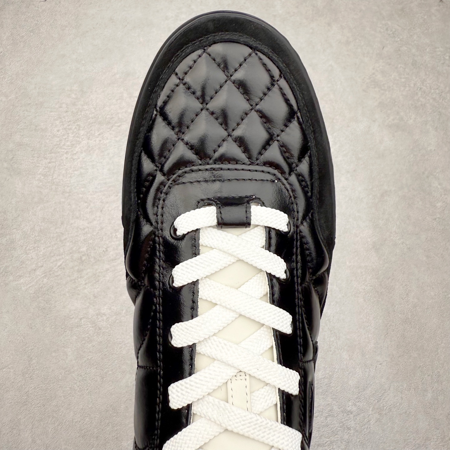 CHANEL 香奈儿  25s 德训鞋  低筒 圆头运动鞋 休闲鞋 跑步鞋 女鞋  亮面黑色  