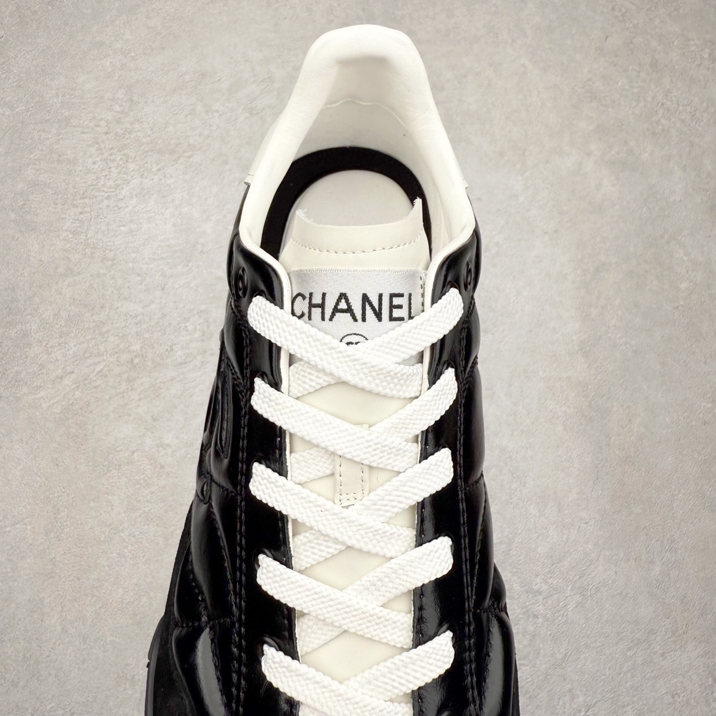 CHANEL 香奈儿  25s 德训鞋  低筒 圆头运动鞋 休闲鞋 跑步鞋 女鞋  亮面黑色  