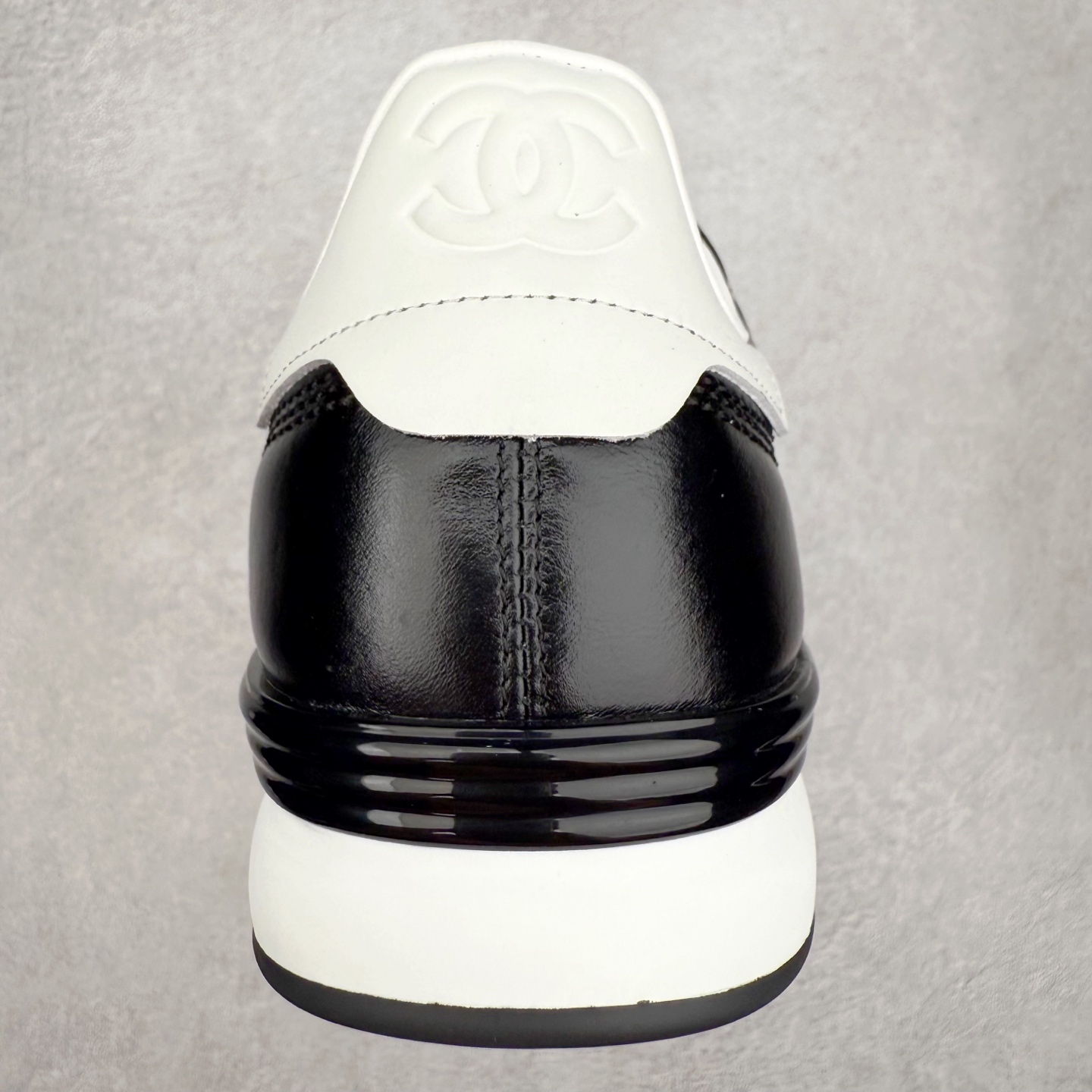 CHANEL 香奈儿  25s 德训鞋  低筒 圆头运动鞋 休闲鞋 跑步鞋 女鞋  亮面黑色  