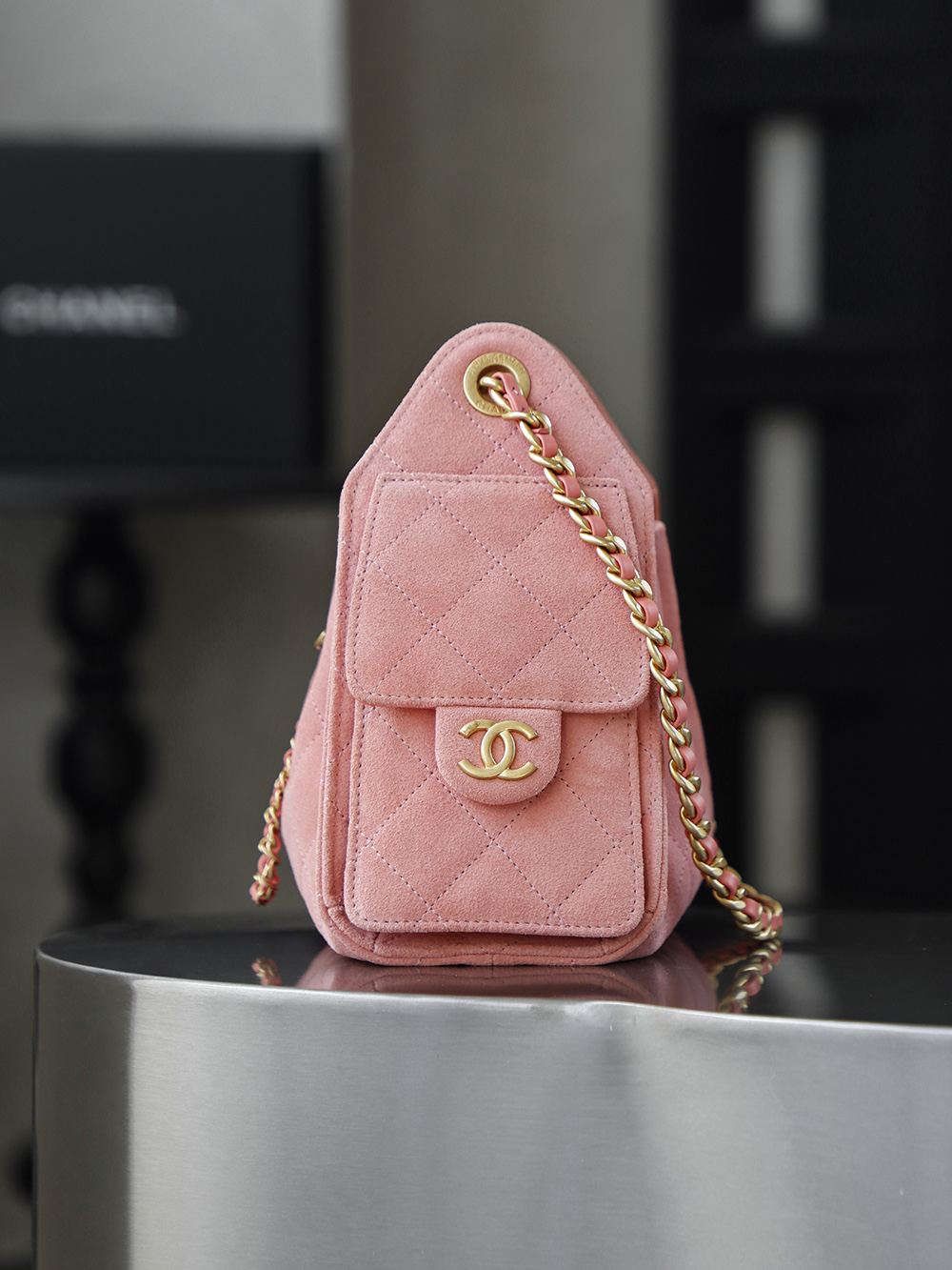 CHA 25bag 26C mini  High-End Replica Luxury Reps 嬉皮包单肩包 麂皮 粉红色 A5 AS5631-B18799-U5336