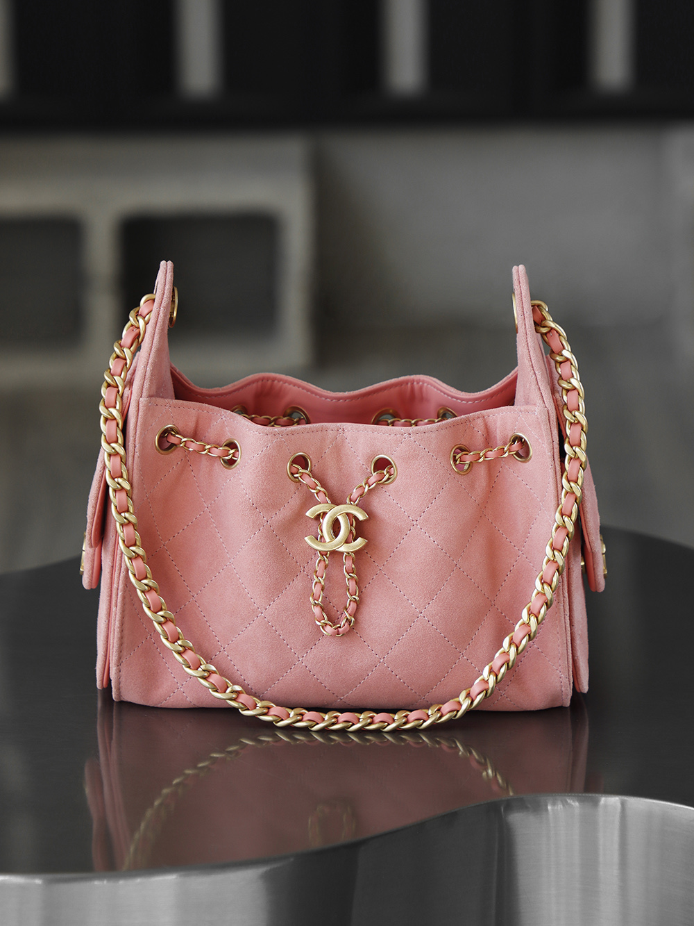 CHA 25bag 26C mini  High-End Replica Luxury Reps 嬉皮包单肩包 麂皮 粉红色 A5 AS5631-B18799-U5336