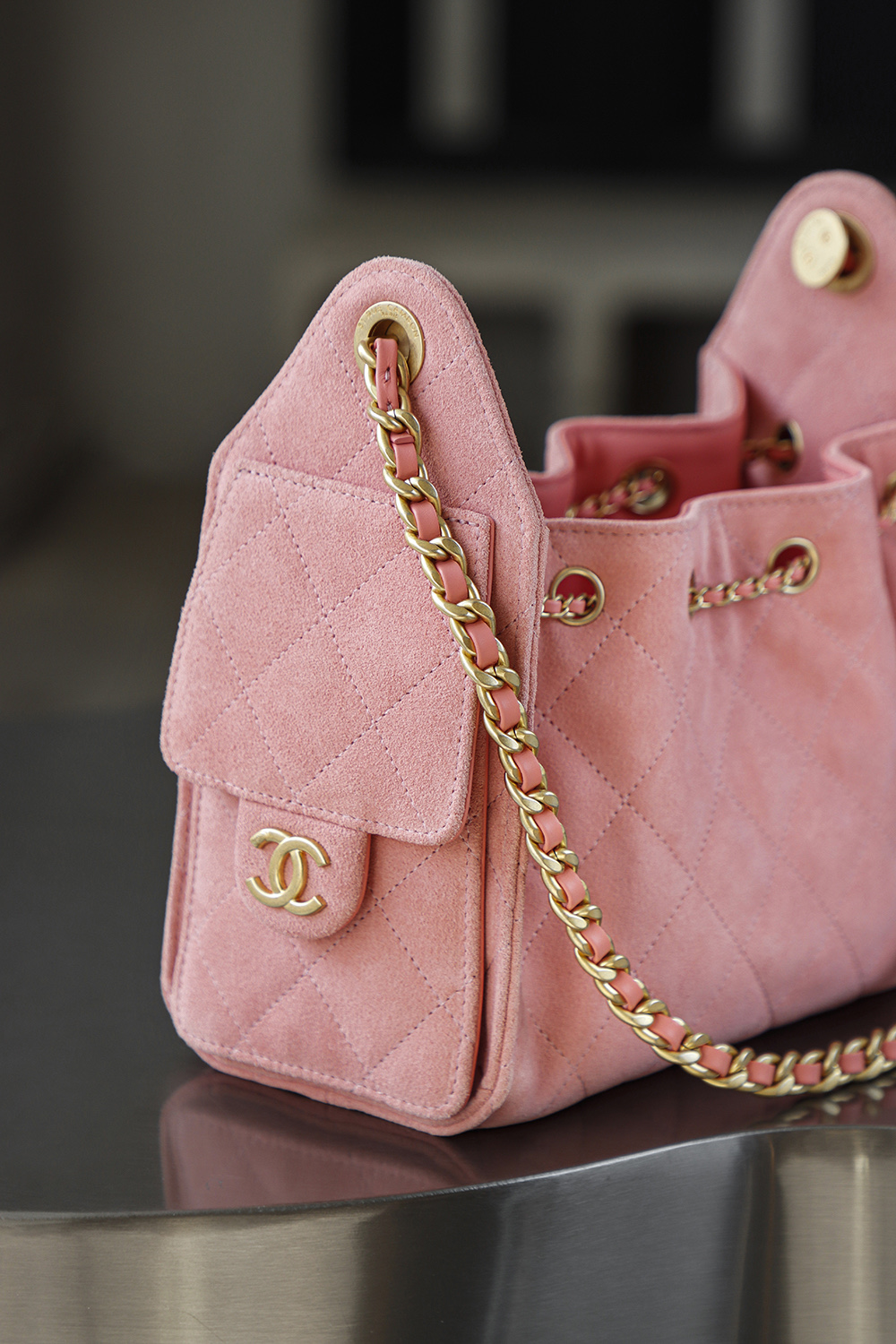 CHA 25bag 26C mini  High-End Replica Luxury Reps 嬉皮包单肩包 麂皮 粉红色 A5 AS5631-B18799-U5336