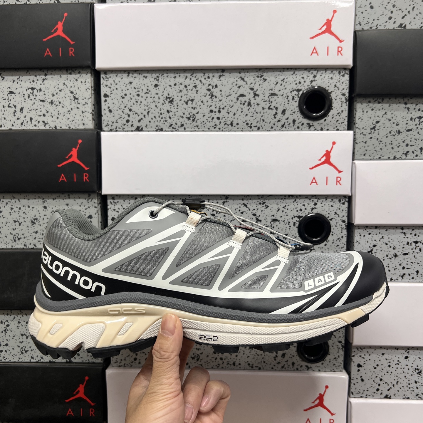 SALOMON XT-6  萨洛蒙  低筒 减震防滑 户外 跑步鞋 运动鞋 登山 男鞋 女鞋  波鞋 （版型偏小一码）灰色 473057