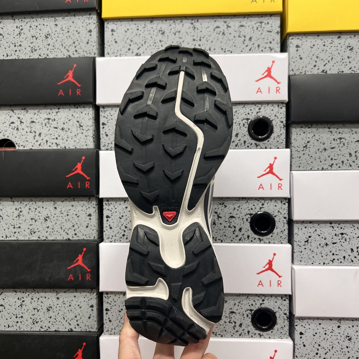 SALOMON XT-6  萨洛蒙  低筒 减震防滑 户外 跑步鞋 运动鞋 登山 男鞋 女鞋  波鞋 （版型偏小一码）灰色 473057