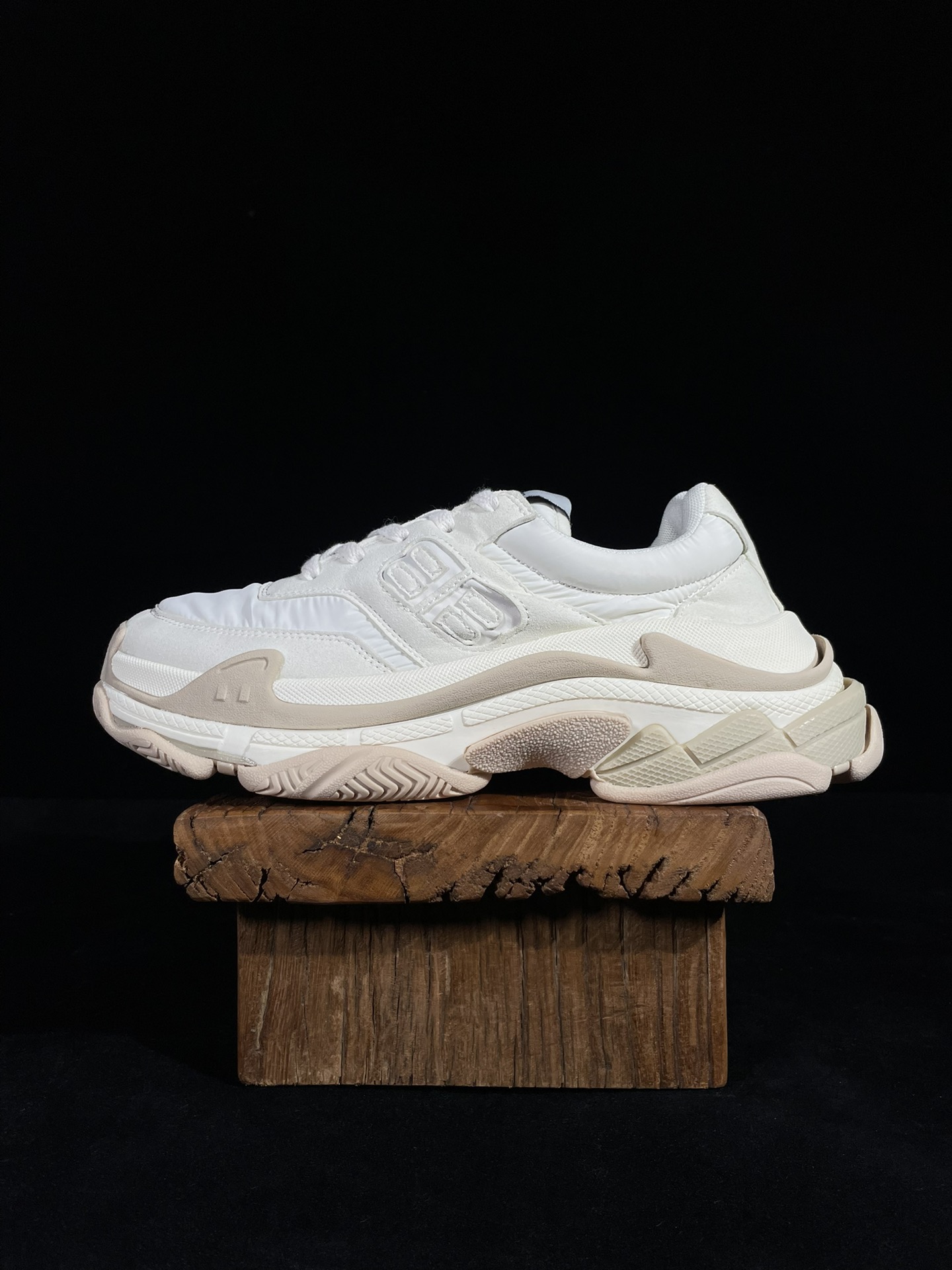 Balenciaga Triple S   津布 巴黎世家  老爹鞋 运动 复古板鞋 休闲鞋 男鞋 女鞋  灰色 