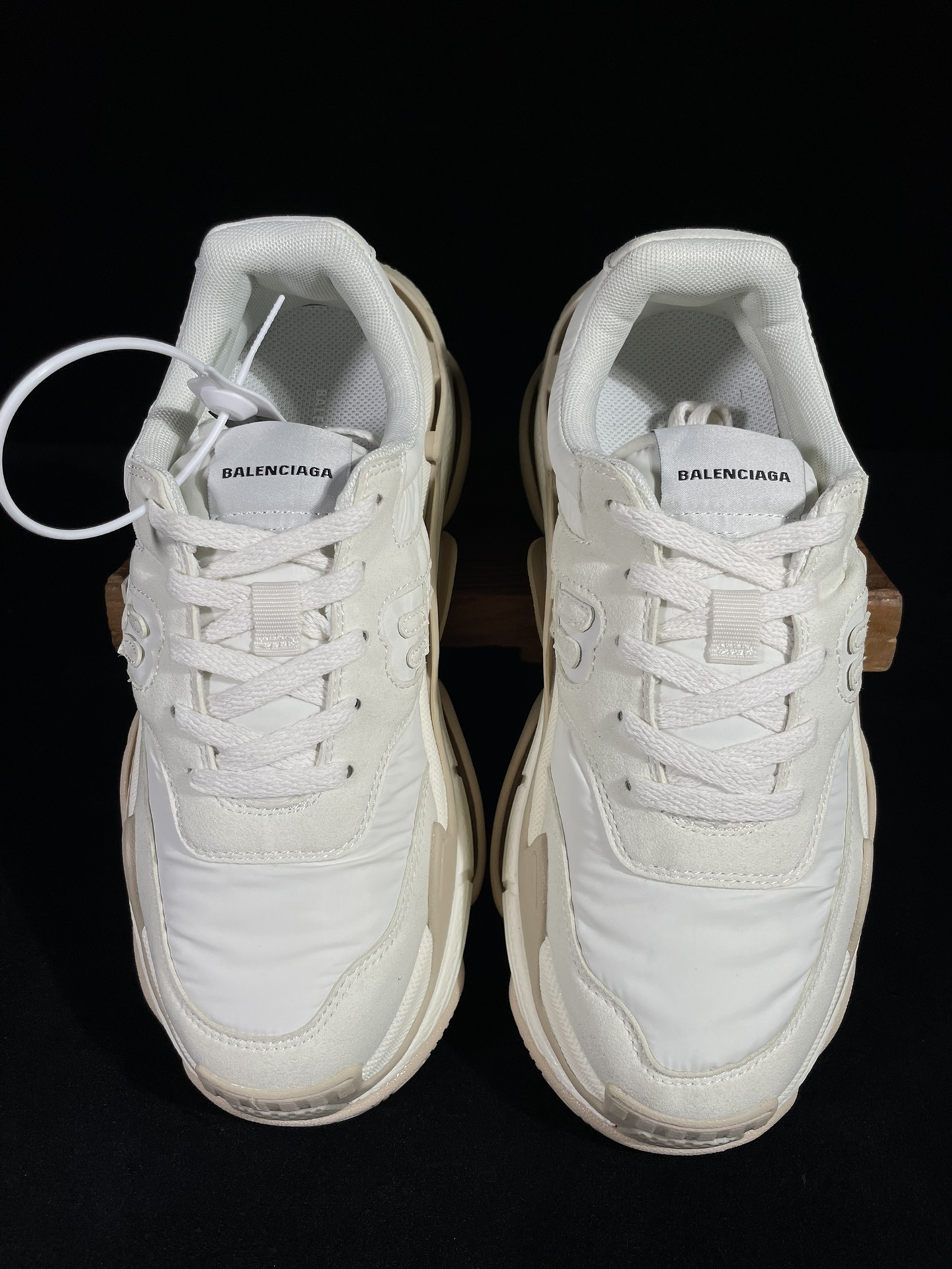 Balenciaga Triple S   津布 巴黎世家  老爹鞋 运动 复古板鞋 休闲鞋 男鞋 女鞋  灰色 