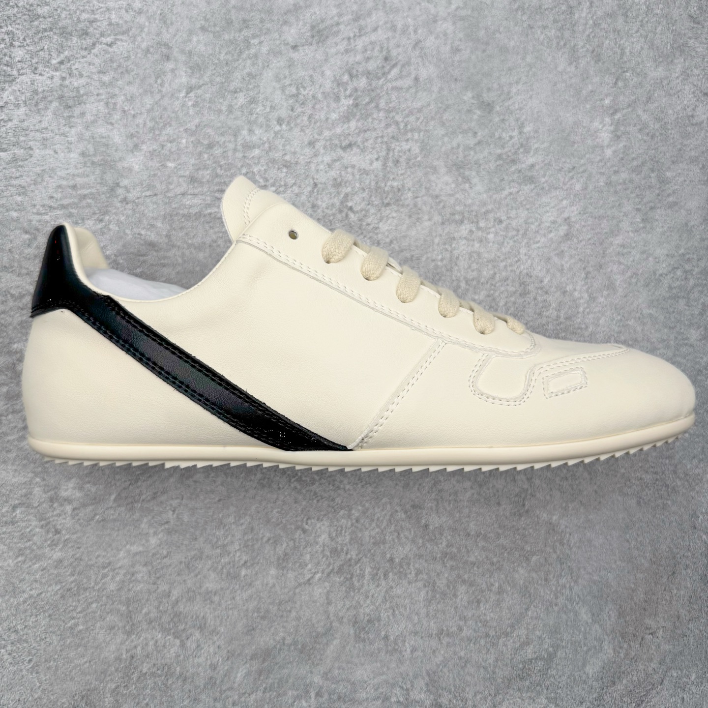 RICK OWENS/RO RUNNER  RO  低筒  板鞋 休闲鞋 波鞋 男鞋  平底 牛皮 白色 RU02E1889LCO-1191