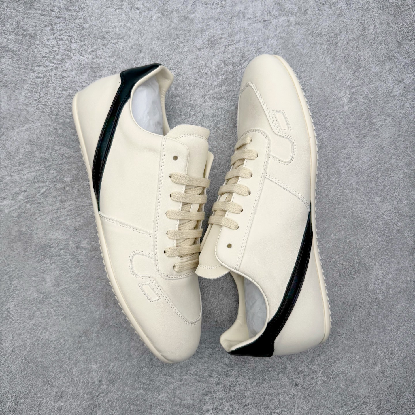 RICK OWENS/RO RUNNER  RO  低筒  板鞋 休闲鞋 波鞋 男鞋  平底 牛皮 白色 RU02E1889LCO-1191
