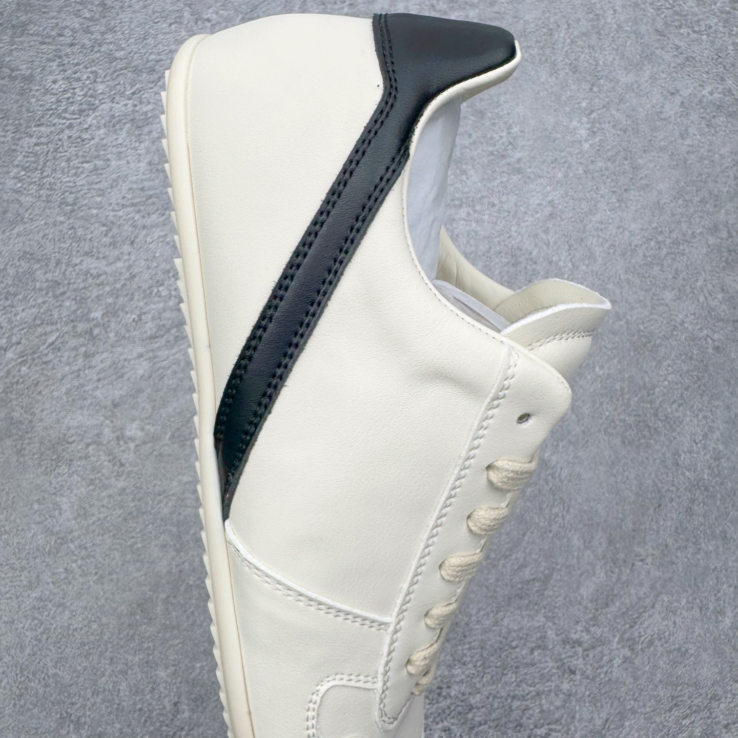 RICK OWENS/RO RUNNER  RO  低筒  板鞋 休闲鞋 波鞋 男鞋  平底 牛皮 白色 RU02E1889LCO-1191