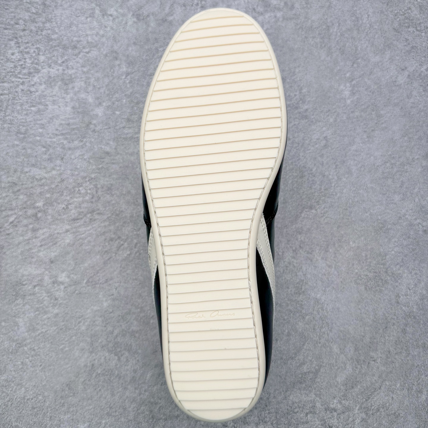 RICK OWENS/RO RUNNER  RO  低筒  板鞋 休闲鞋 波鞋 男鞋  平底 牛皮 黑色 RU02E1889LCO-911