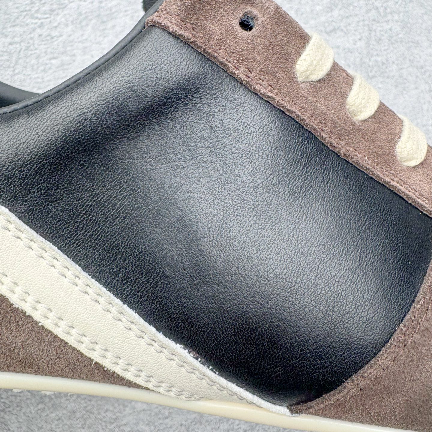 RICK OWENS/RO RUNNER  RO  低筒  板鞋 休闲鞋 波鞋 男鞋  平底 麂皮 棕色 RU02E1889LVOOCO-78911