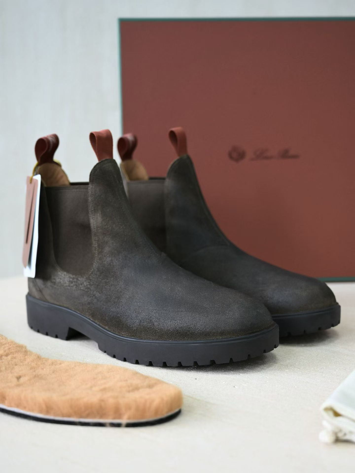 Loro Piana LP Summer Walk / End Walk — Low-Top, Comfortable, and Casual Men's Shoes (Suede) | High-Top Chelsea Boots FAP6922_H027