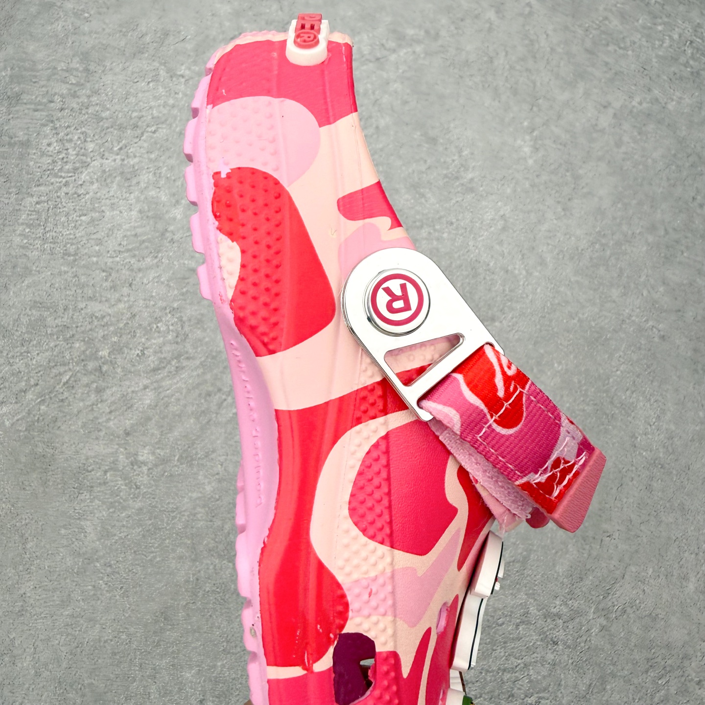 BATHING APE x Crocs Classic clog 卡骆驰  EVA 通勤 凉鞋 室内外 拖鞋 沙滩鞋  洞洞鞋  