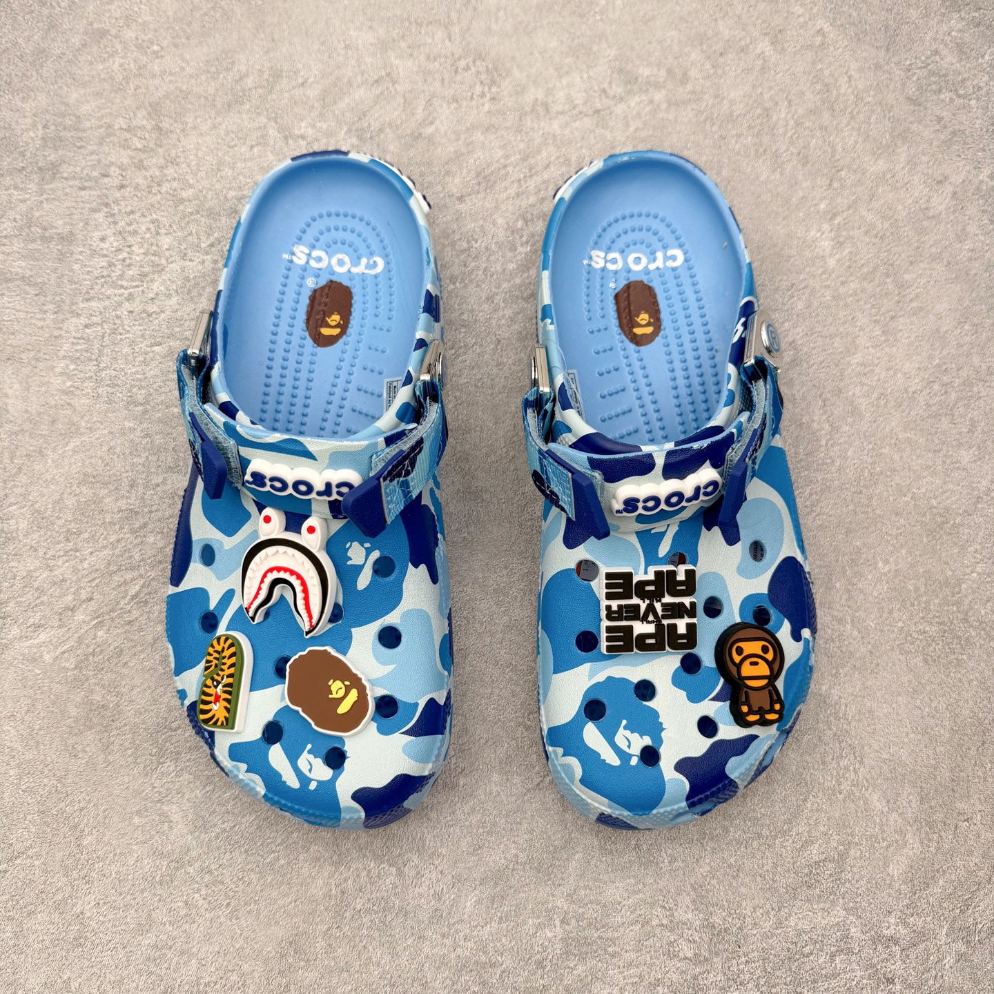 BATHING APE x Crocs Classic clog 卡骆驰  EVA 通勤 凉鞋 室内外 拖鞋 沙滩鞋  洞洞鞋  