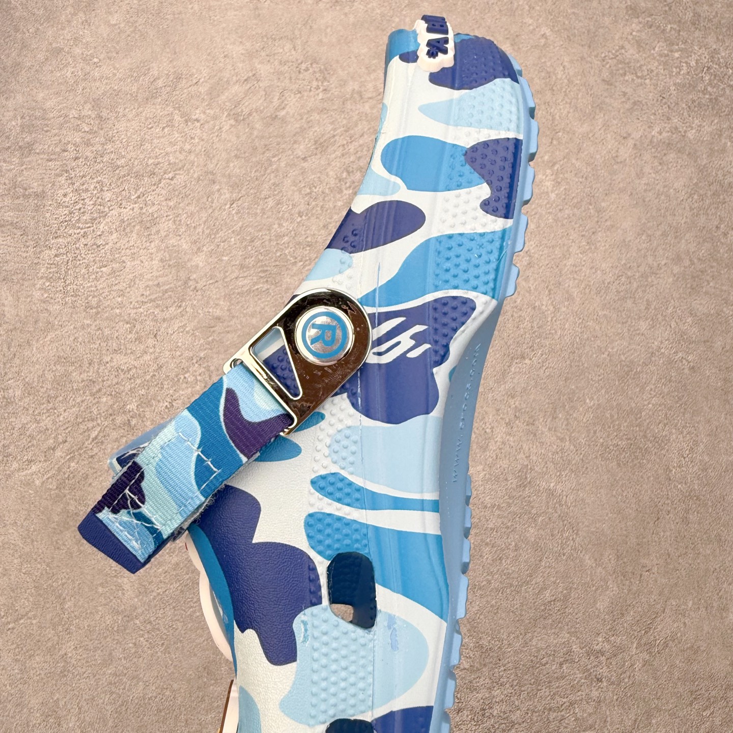 BATHING APE x Crocs Classic clog 卡骆驰  EVA 通勤 凉鞋 室内外 拖鞋 沙滩鞋  洞洞鞋  