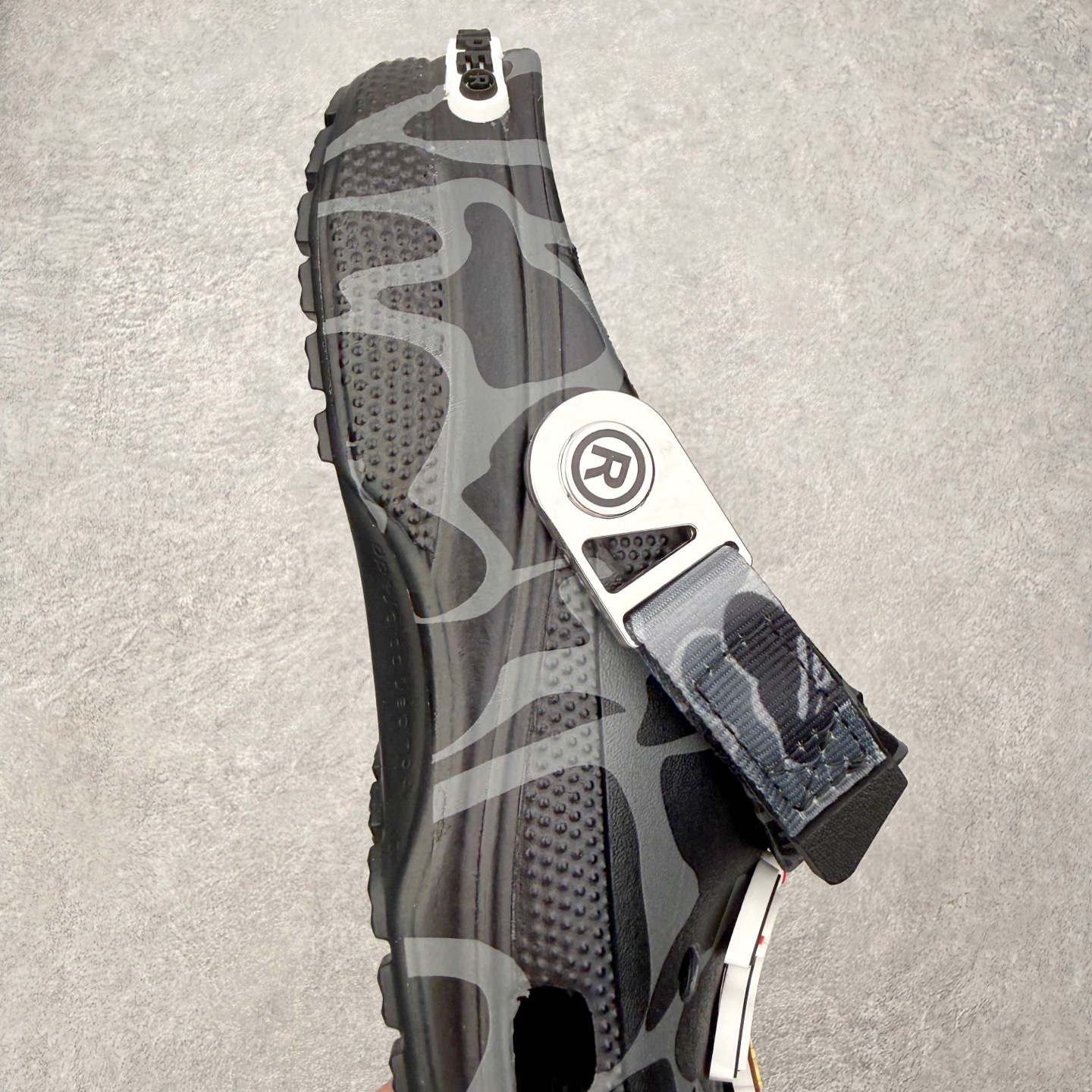 BATHING APE x Crocs Classic clog 卡骆驰  EVA 通勤 凉鞋 室内外 拖鞋 沙滩鞋  洞洞鞋  