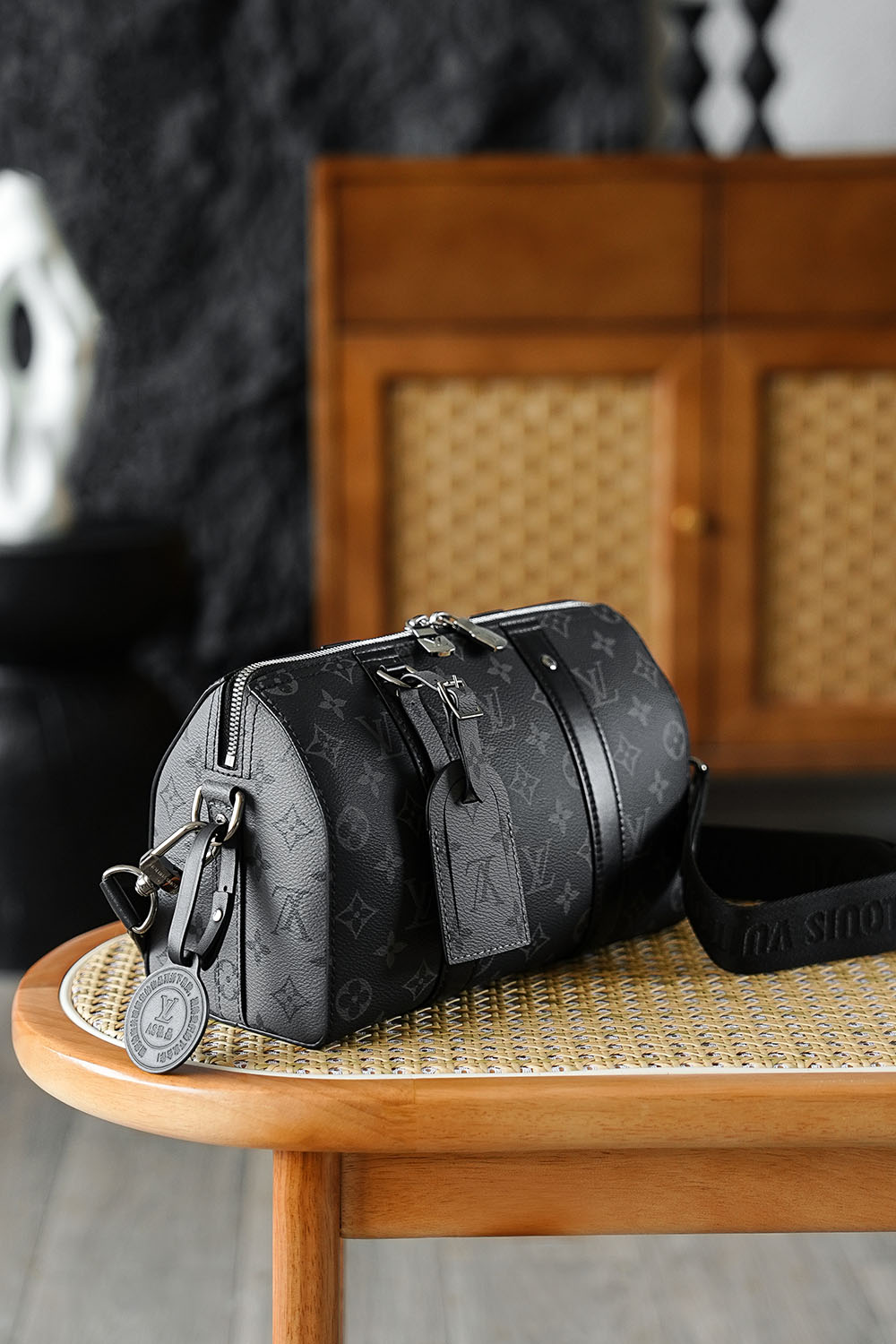 LOUIS VUITTON 路易威登 CITY KEEPALL 经典老花满印 斜挎包 单肩包 手提包 黑色 M45936