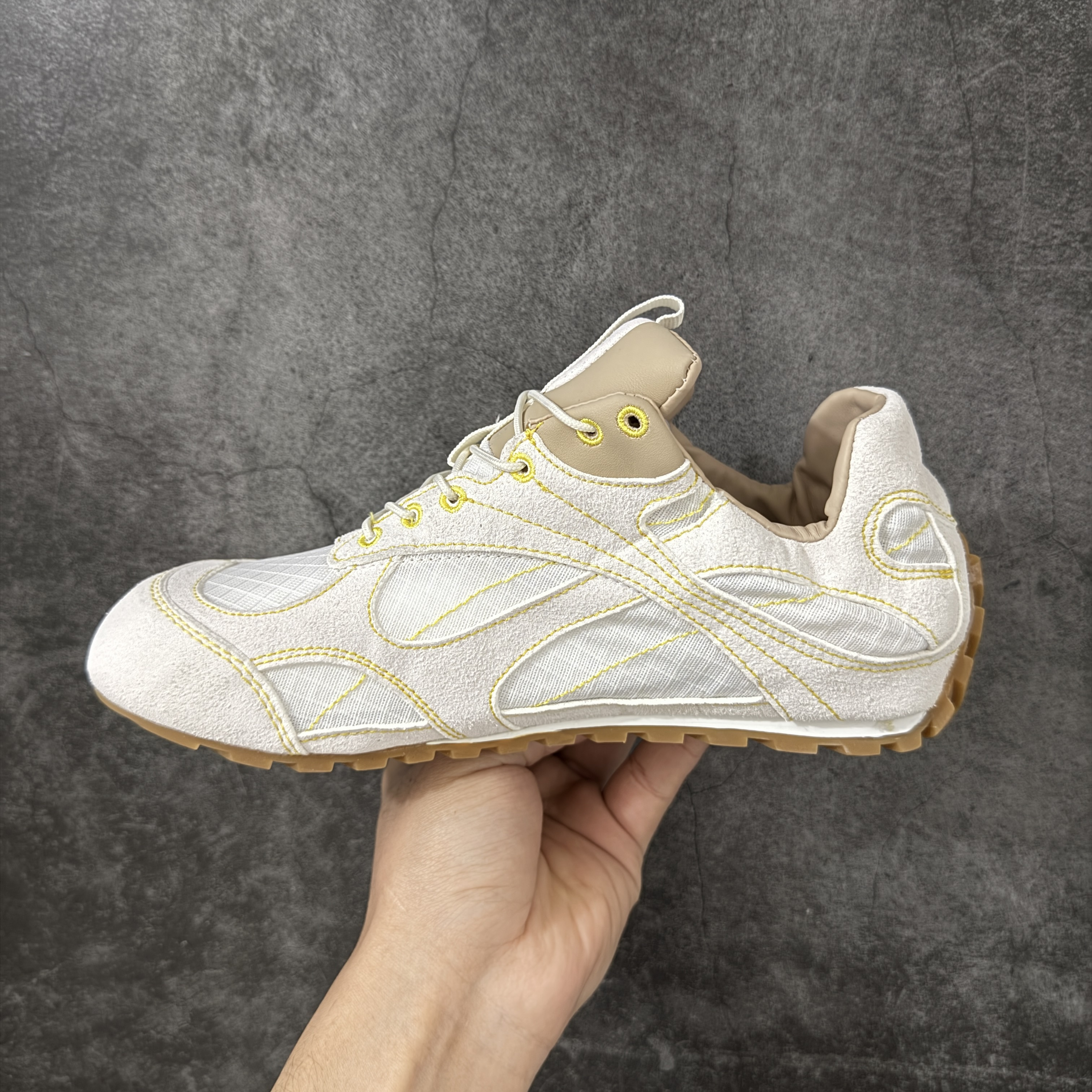 BV Orbit Runner 葆蝶 低筒 时尚舒适 老爹鞋 生活休闲鞋 板鞋 波鞋  抽绳 856046V65D19012