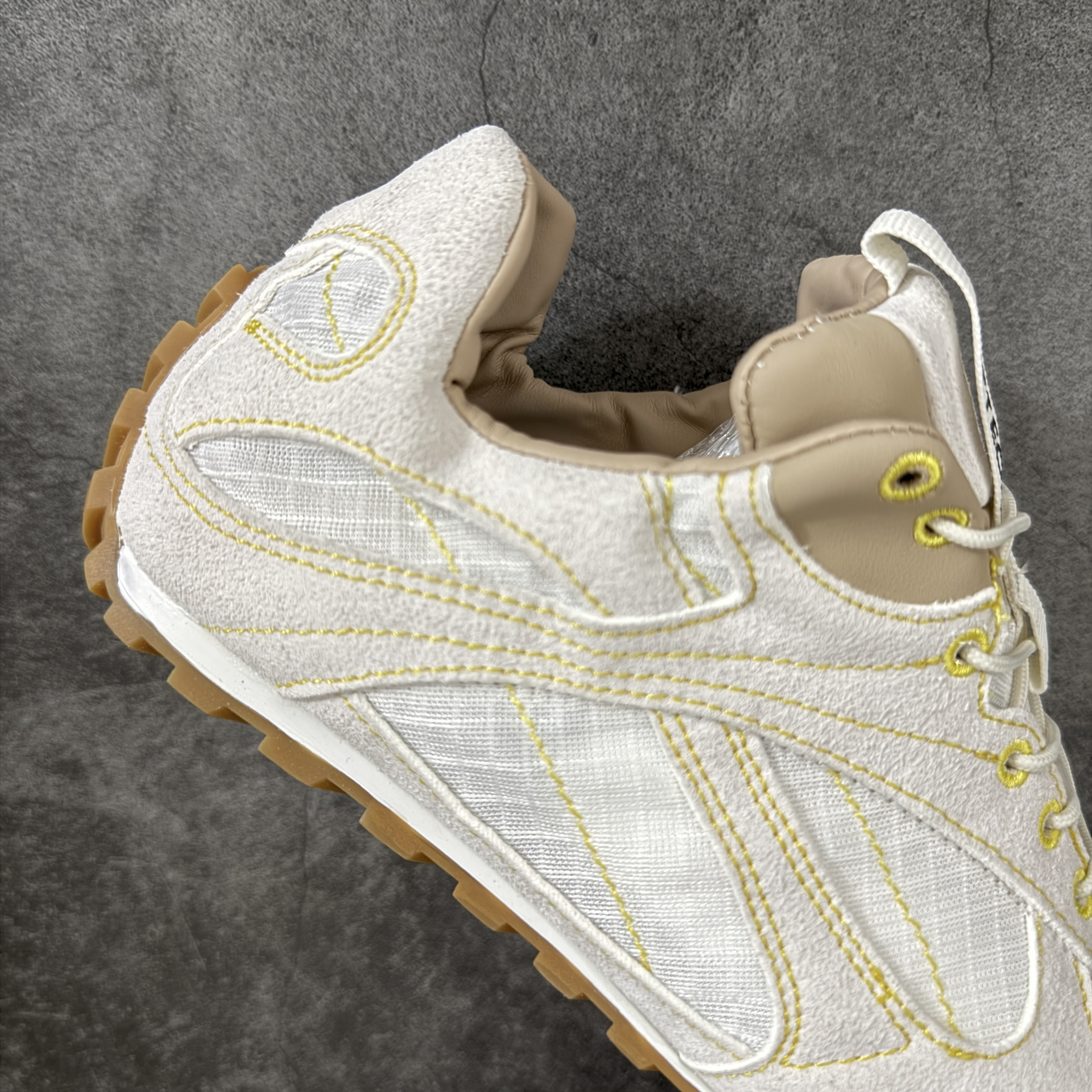 BV Orbit Runner 葆蝶 低筒 时尚舒适 老爹鞋 生活休闲鞋 板鞋 波鞋  抽绳 856046V65D19012